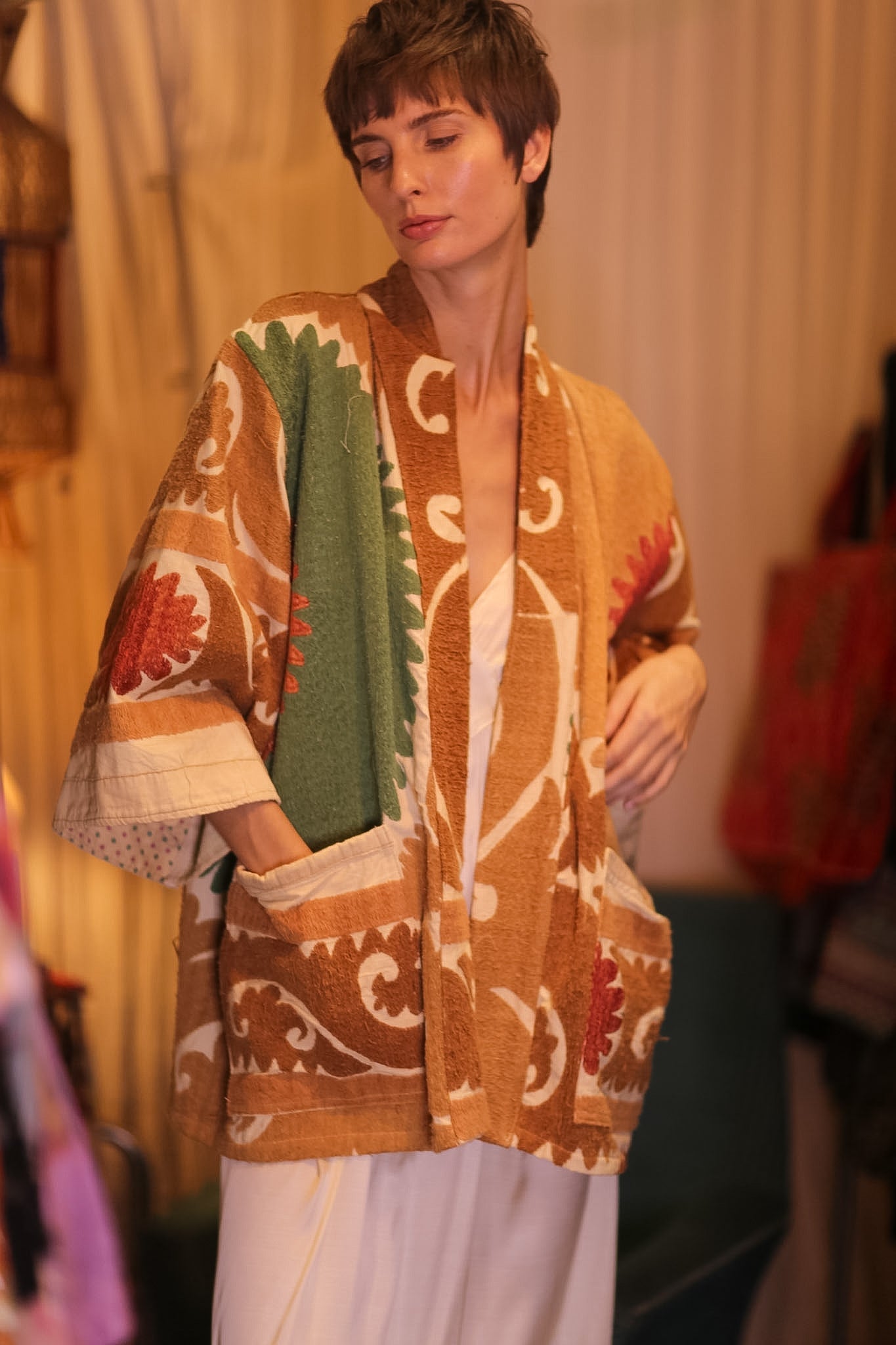 EMBROIDERED SUZANI SHORT KIMONO SPRING - BANGKOK TAILOR CLOTHING STORE - HANDMADE CLOTHING
