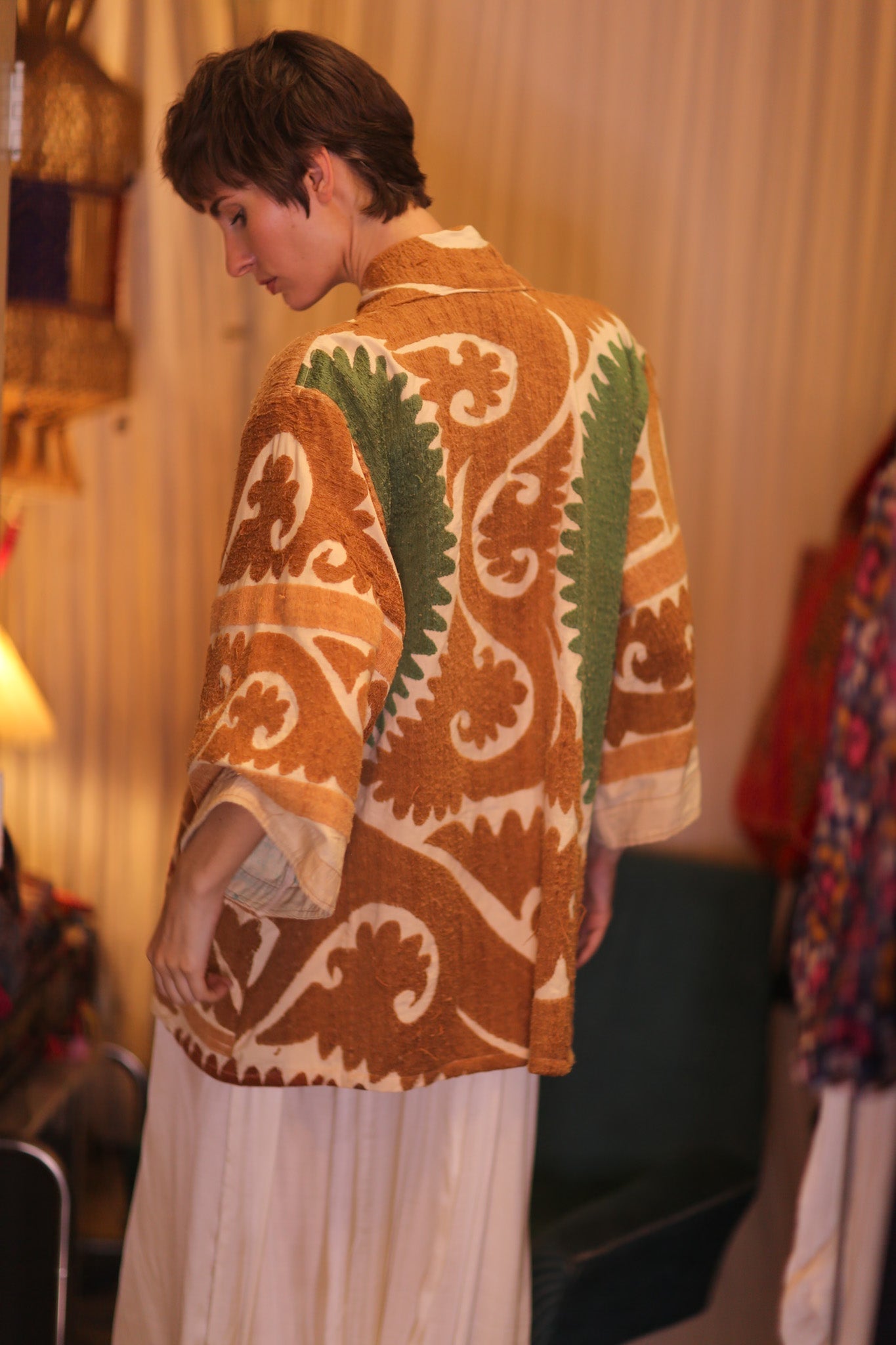 EMBROIDERED SUZANI SHORT KIMONO SPRING - BANGKOK TAILOR CLOTHING STORE - HANDMADE CLOTHING