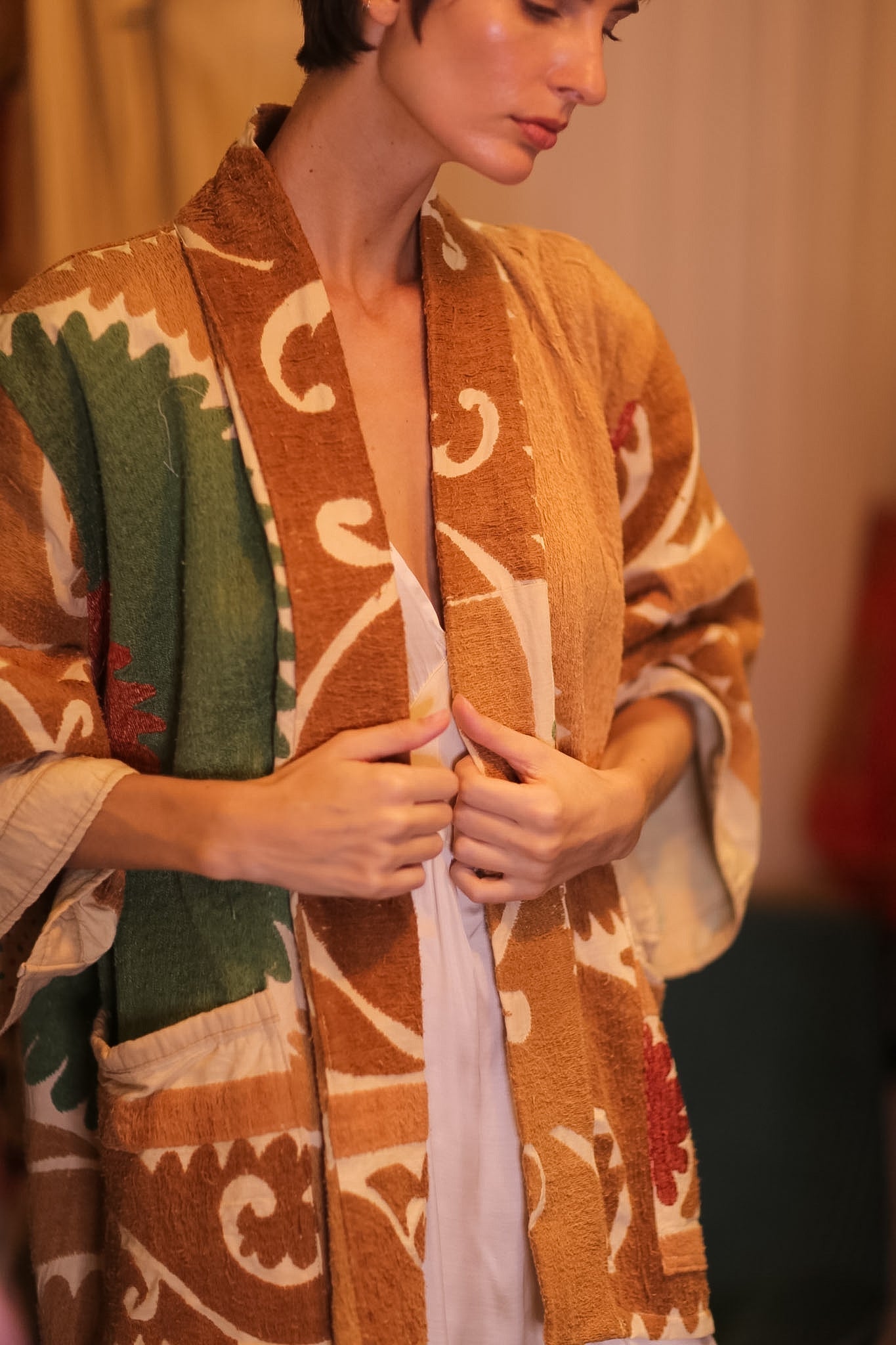 EMBROIDERED SUZANI SHORT KIMONO SPRING - BANGKOK TAILOR CLOTHING STORE - HANDMADE CLOTHING