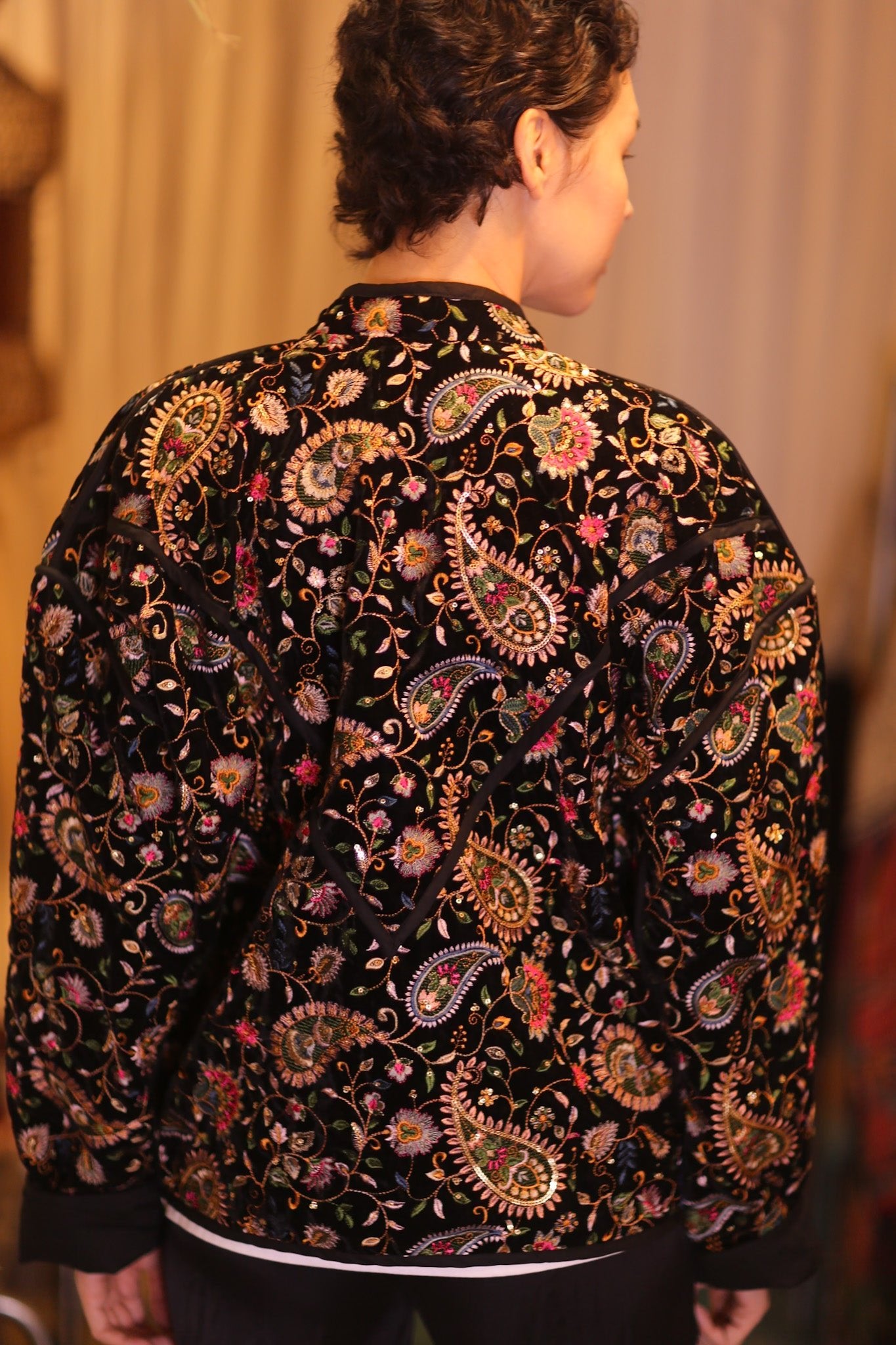 EMBROIDERED VELVET JACKET HYO - BANGKOK TAILOR CLOTHING STORE - HANDMADE CLOTHING