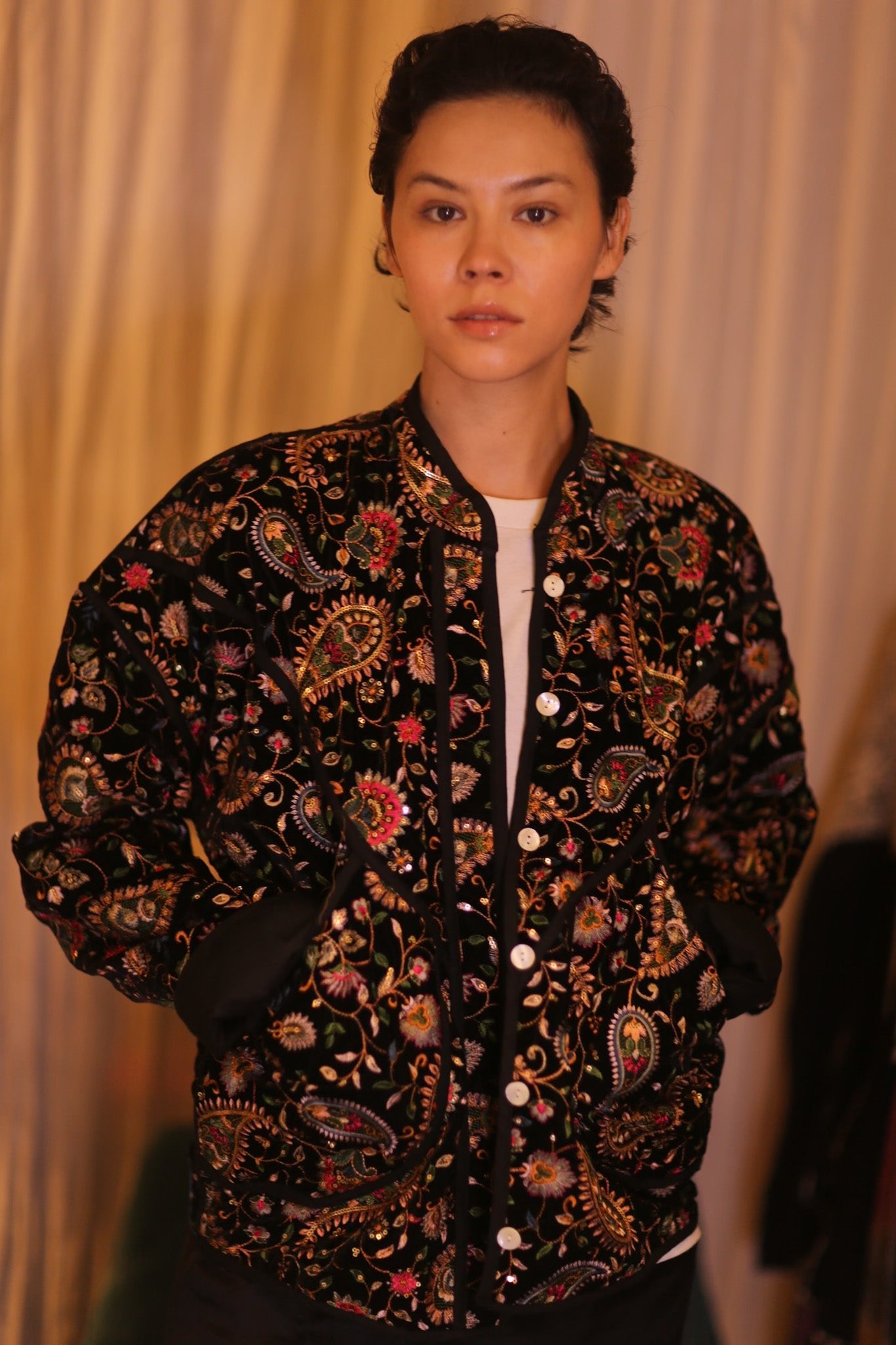 EMBROIDERED VELVET JACKET HYO - BANGKOK TAILOR CLOTHING STORE - HANDMADE CLOTHING