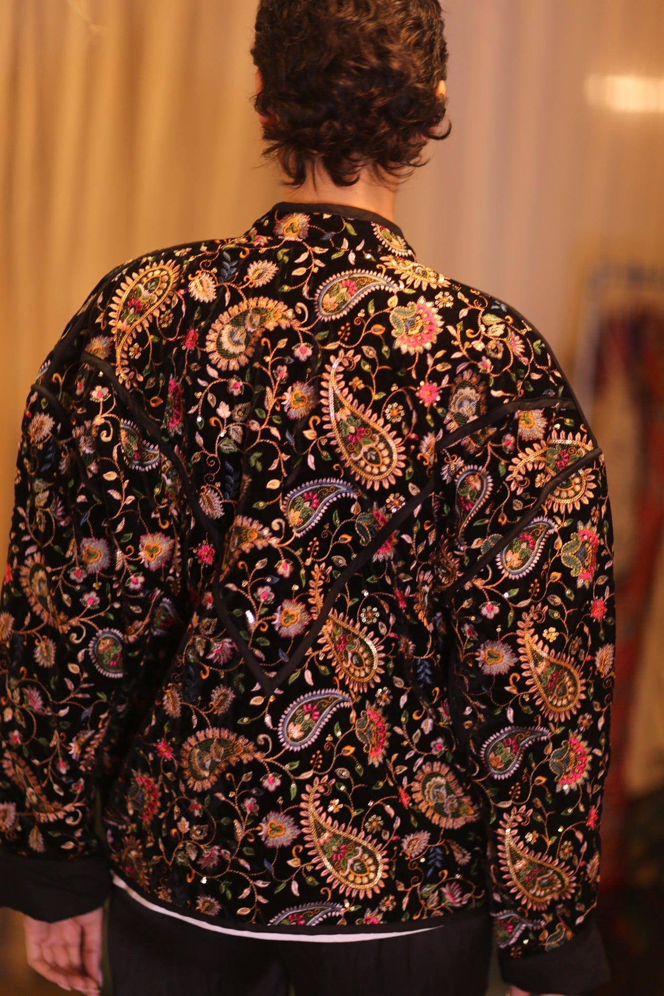 EMBROIDERED VELVET JACKET HYO - BANGKOK TAILOR CLOTHING STORE - HANDMADE CLOTHING