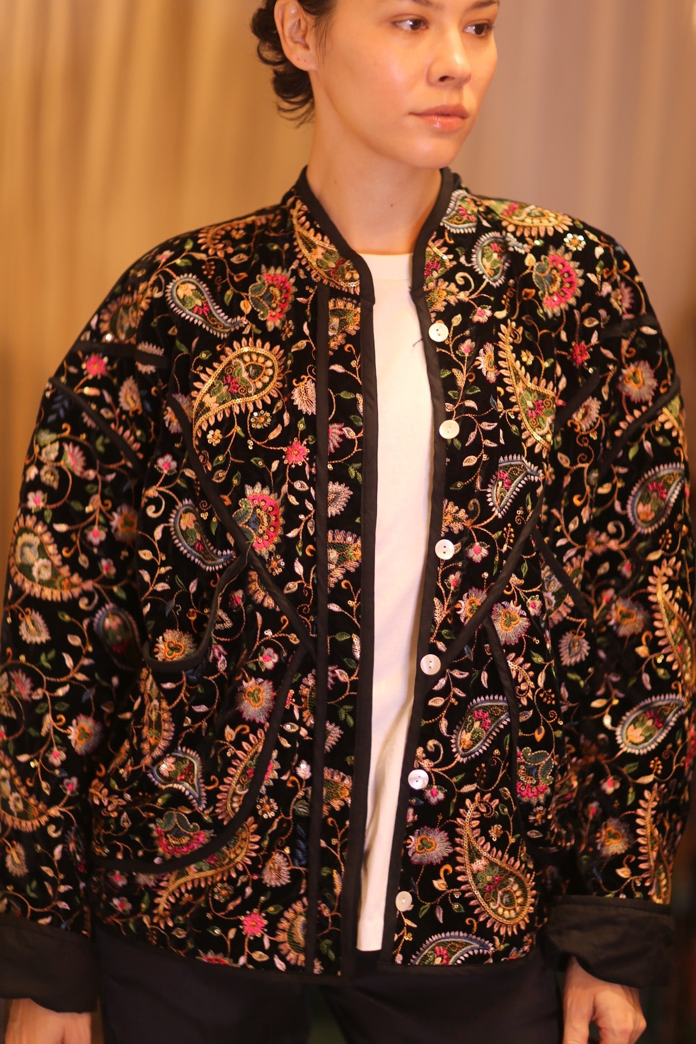 EMBROIDERED VELVET JACKET HYO - BANGKOK TAILOR CLOTHING STORE - HANDMADE CLOTHING