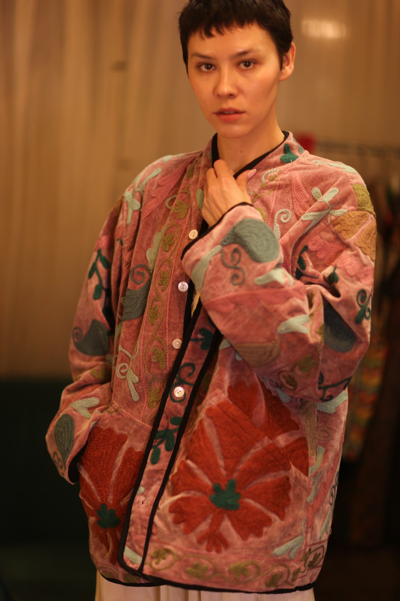 EMBROIDERED VELVET JACKET LADA - BANGKOK TAILOR CLOTHING STORE - HANDMADE CLOTHING