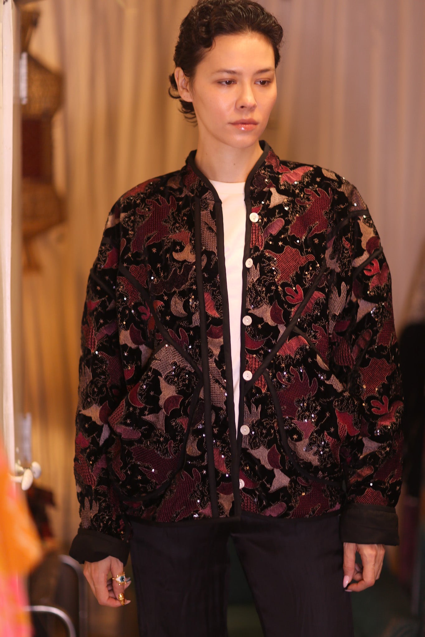 EMBROIDERED VELVET JACKET NYX - BANGKOK TAILOR CLOTHING STORE - HANDMADE CLOTHING
