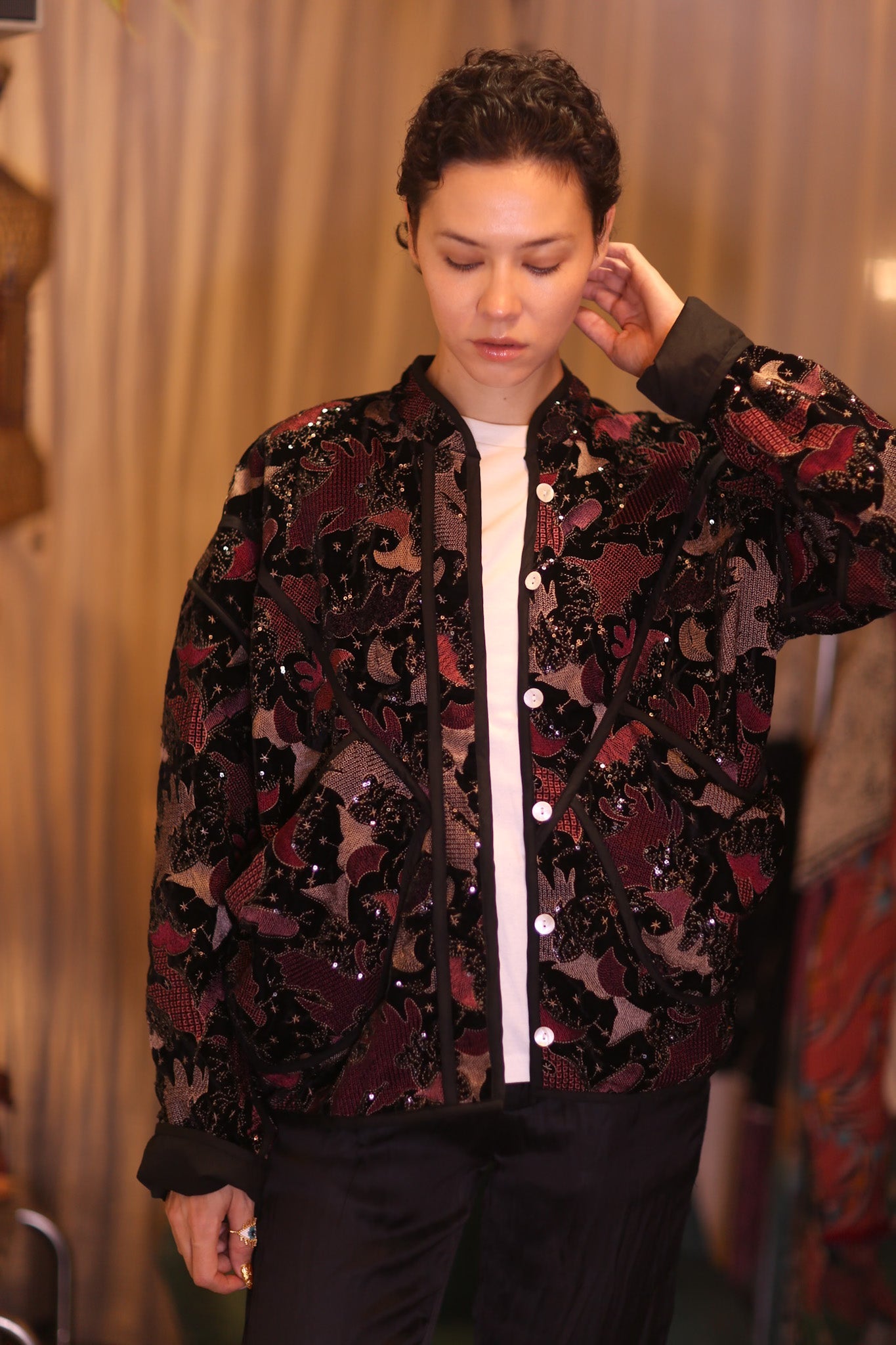 EMBROIDERED VELVET JACKET NYX - BANGKOK TAILOR CLOTHING STORE - HANDMADE CLOTHING