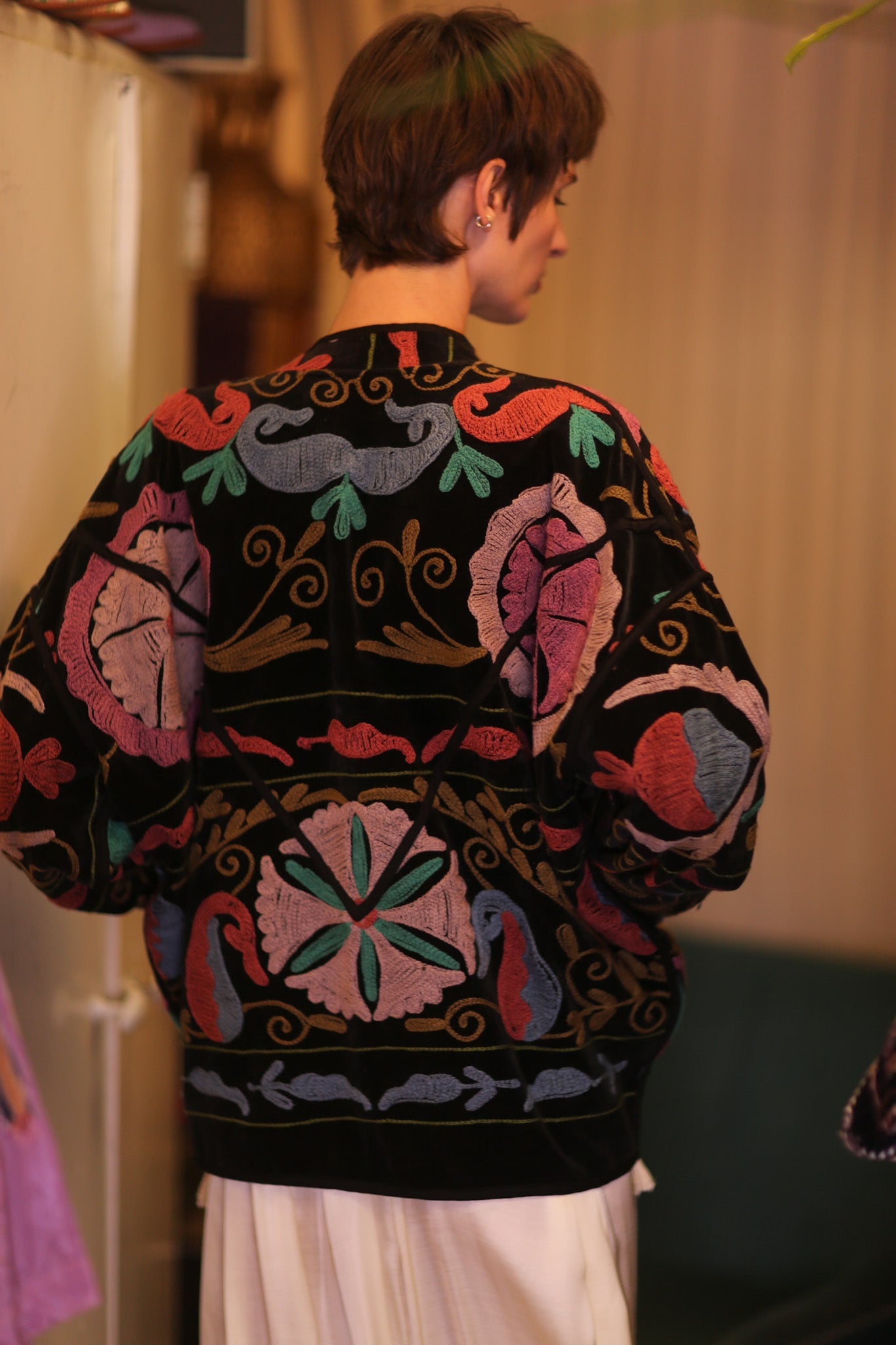 EMBROIDERED VELVET JACKET VIVID - BANGKOK TAILOR CLOTHING STORE - HANDMADE CLOTHING
