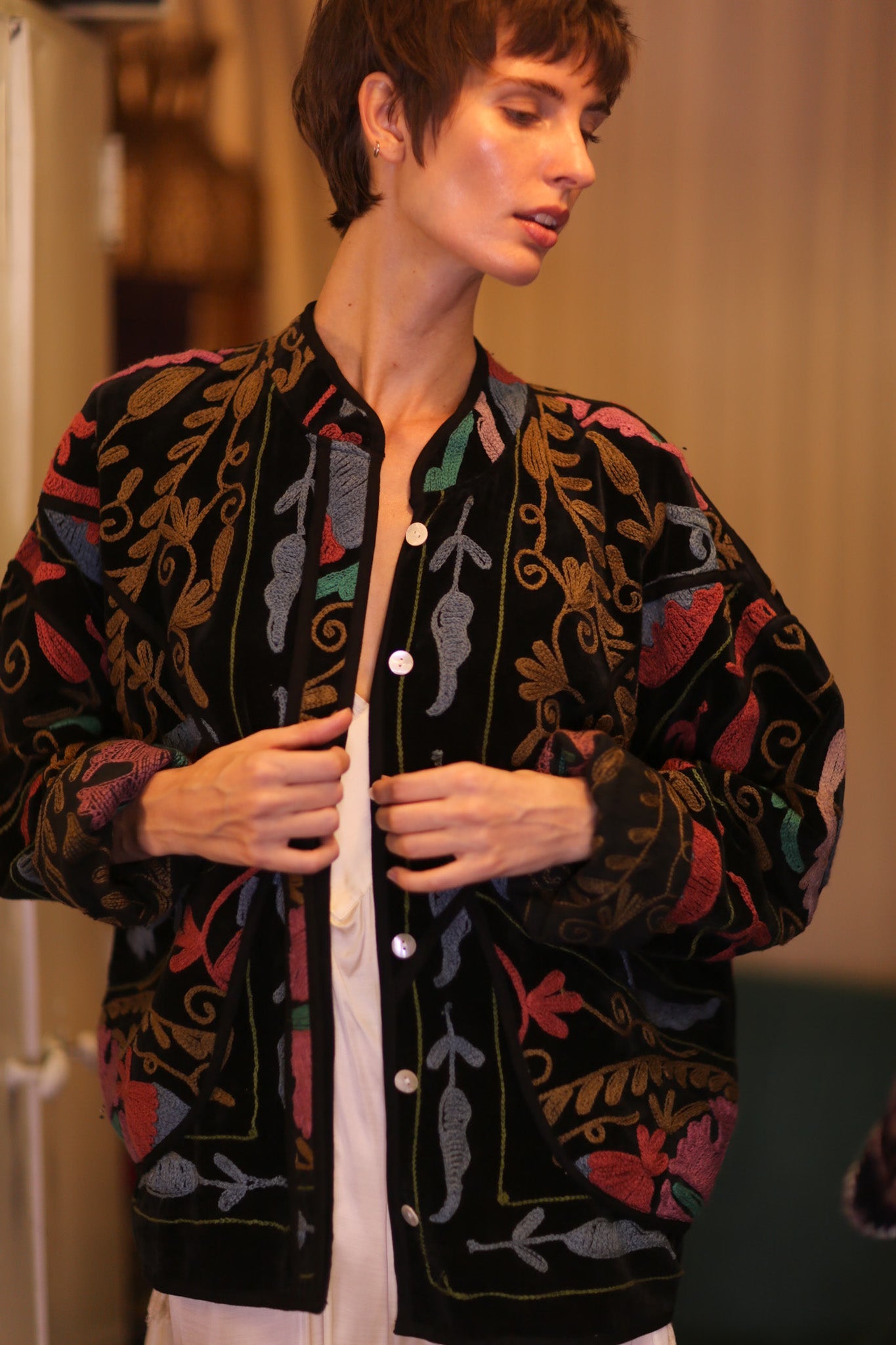 EMBROIDERED VELVET JACKET VIVID - BANGKOK TAILOR CLOTHING STORE - HANDMADE CLOTHING