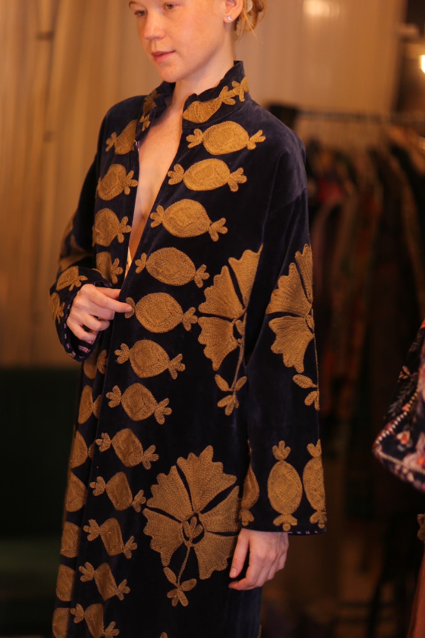 EMBROIDERED VELVET LONG COAT MISCHKA CHOLAR - BANGKOK TAILOR CLOTHING STORE - HANDMADE CLOTHING