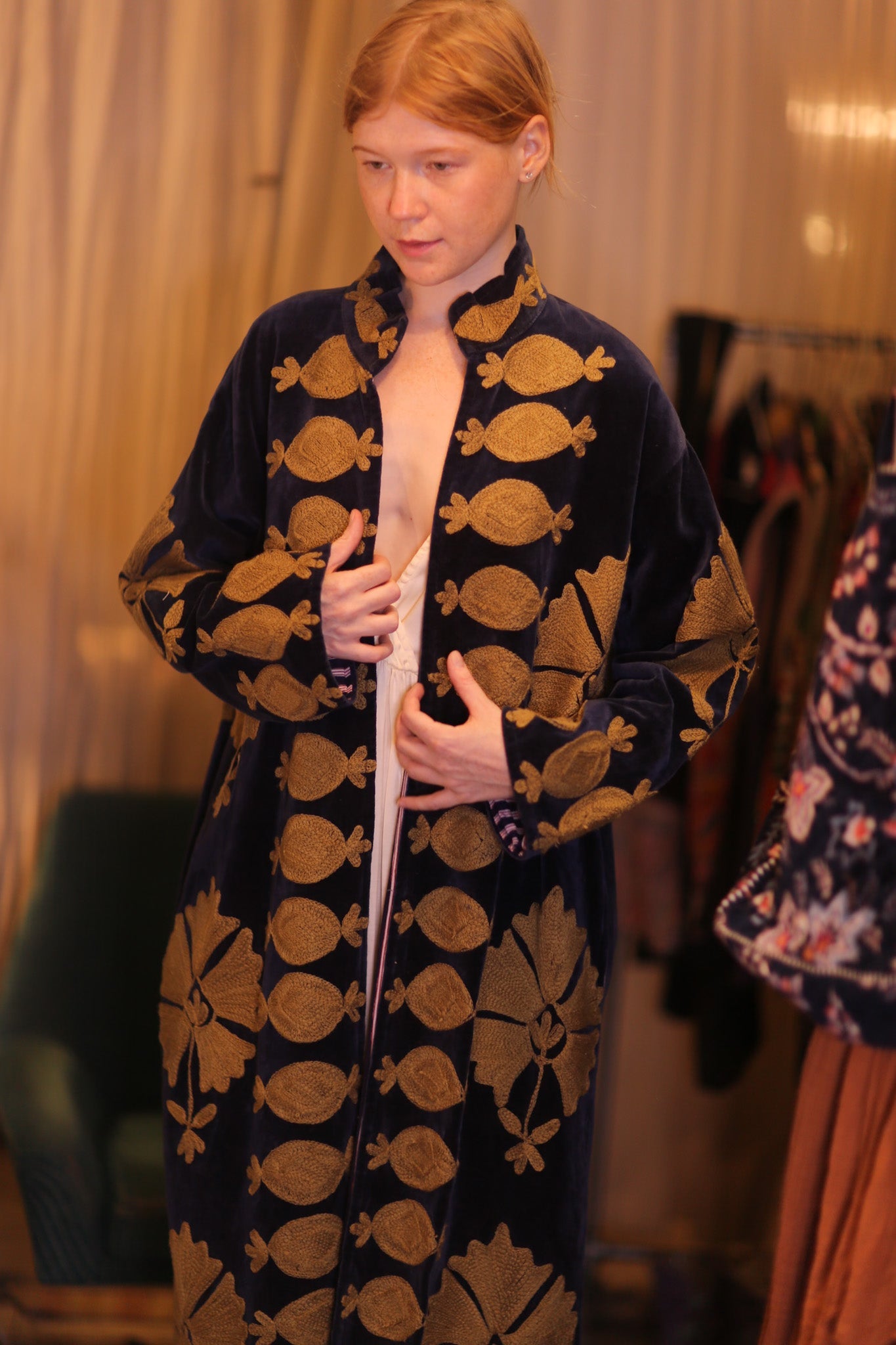 EMBROIDERED VELVET LONG COAT MISCHKA CHOLAR - BANGKOK TAILOR CLOTHING STORE - HANDMADE CLOTHING