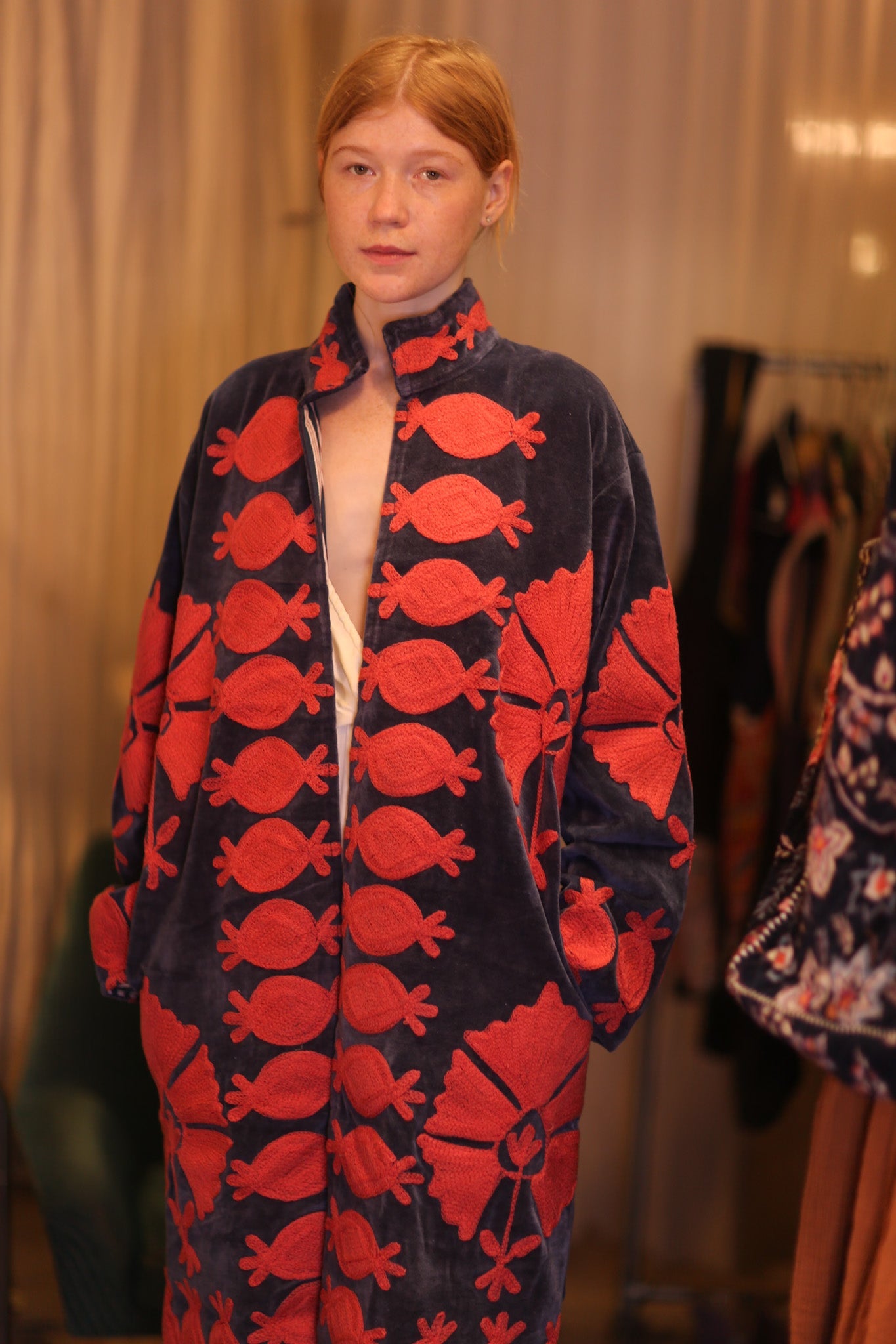 EMBROIDERED VELVET LONG COAT MISCHKA FAYE - BANGKOK TAILOR CLOTHING STORE - HANDMADE CLOTHING