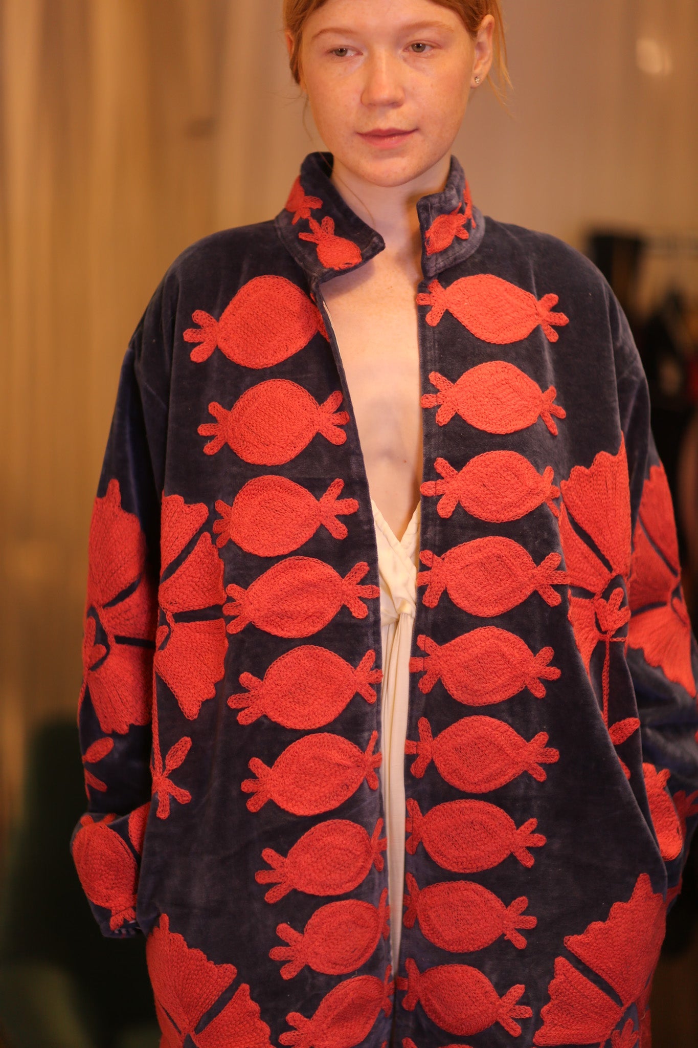 EMBROIDERED VELVET LONG COAT MISCHKA FAYE - BANGKOK TAILOR CLOTHING STORE - HANDMADE CLOTHING