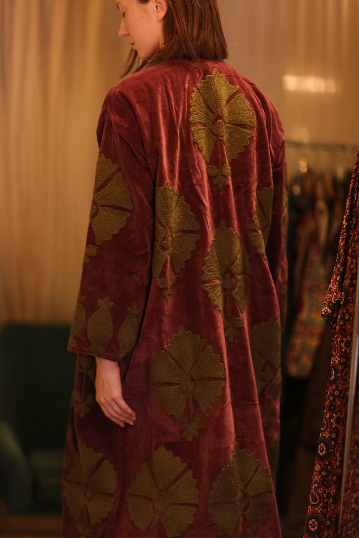 EMBROIDERED VELVET LONG COAT MISCHKA KHAING - BANGKOK TAILOR CLOTHING STORE - HANDMADE CLOTHING