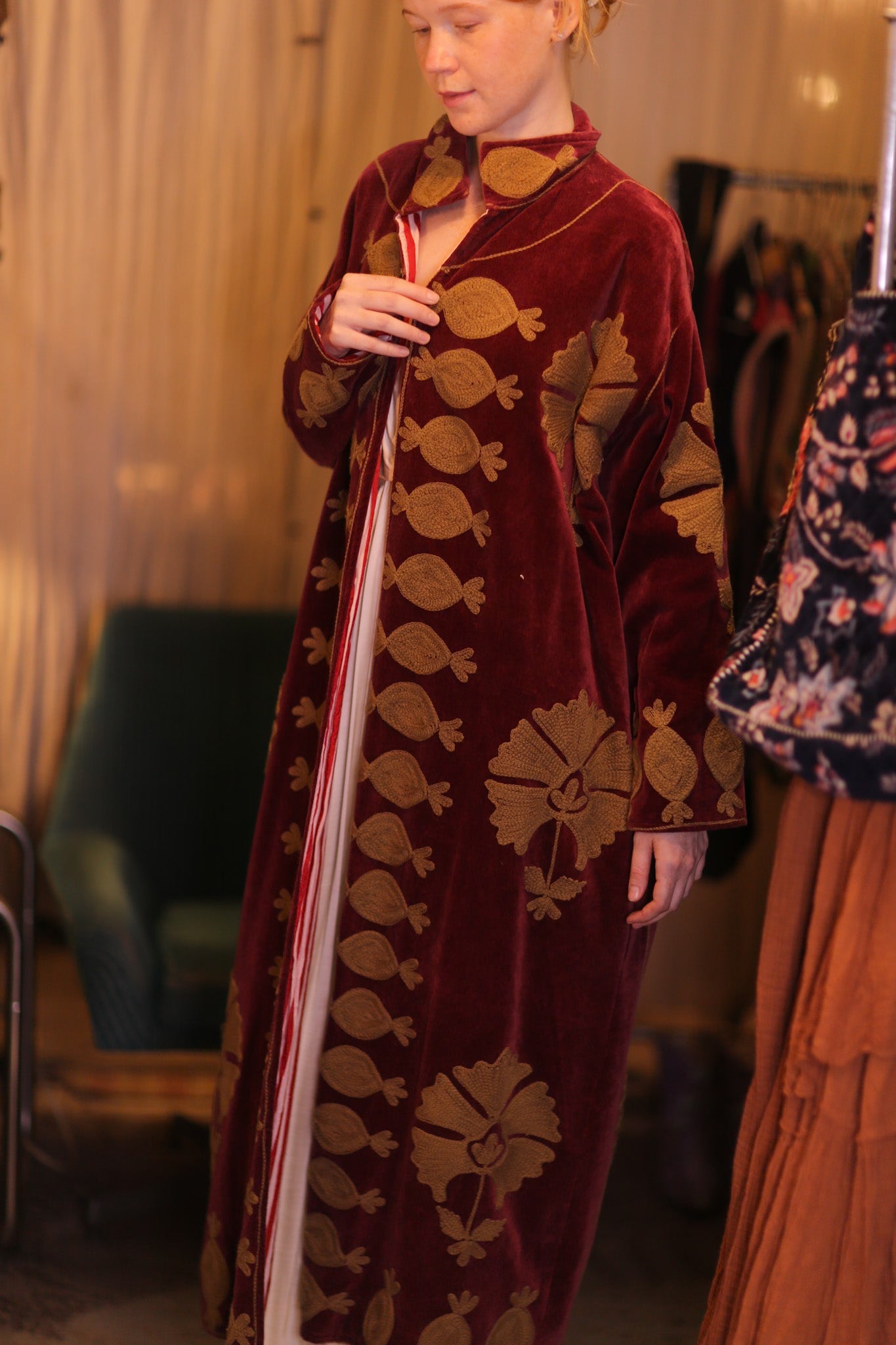 EMBROIDERED VELVET LONG COAT MISCHKA NFAI - BANGKOK TAILOR CLOTHING STORE - HANDMADE CLOTHING