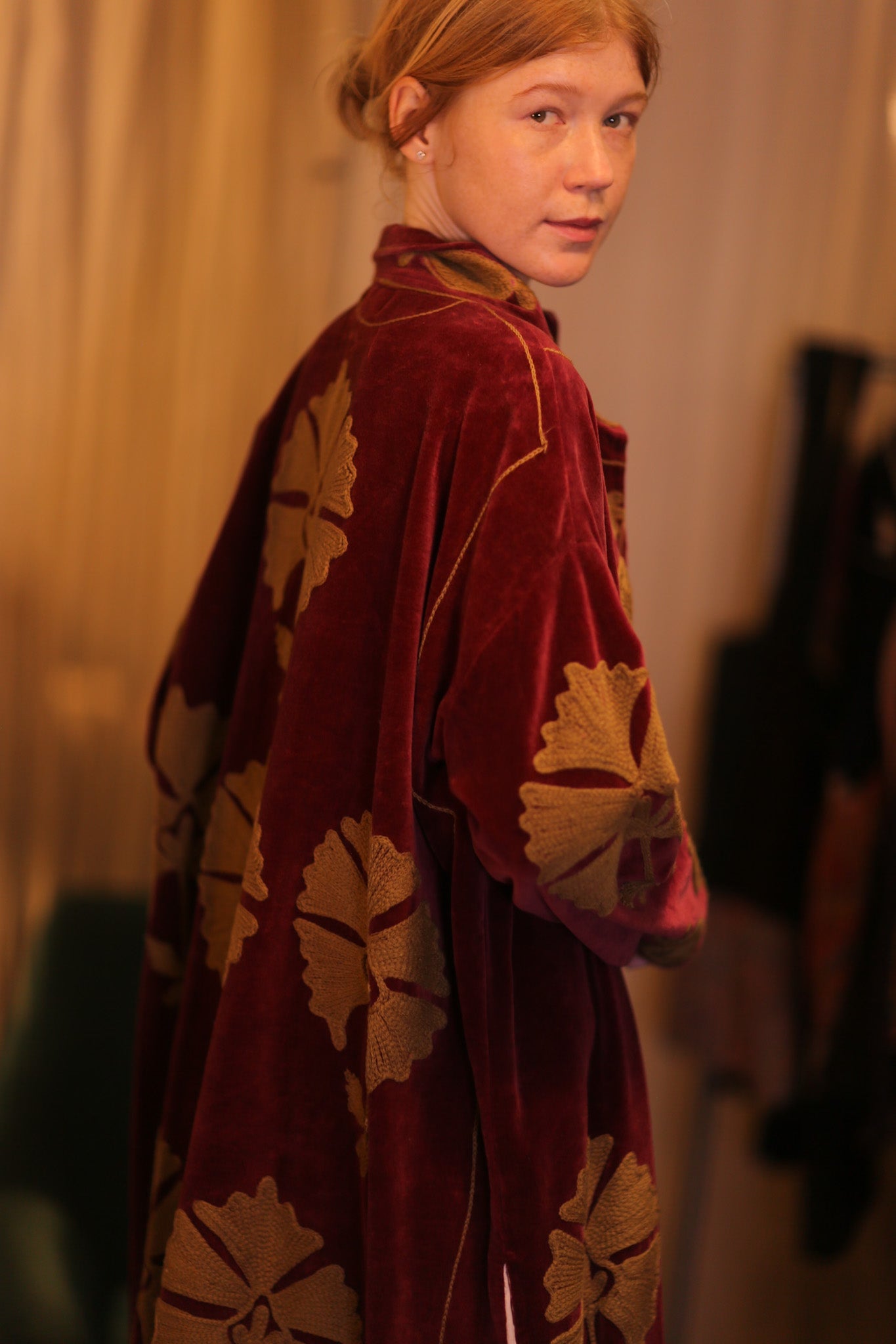 EMBROIDERED VELVET LONG COAT MISCHKA NFAI - BANGKOK TAILOR CLOTHING STORE - HANDMADE CLOTHING