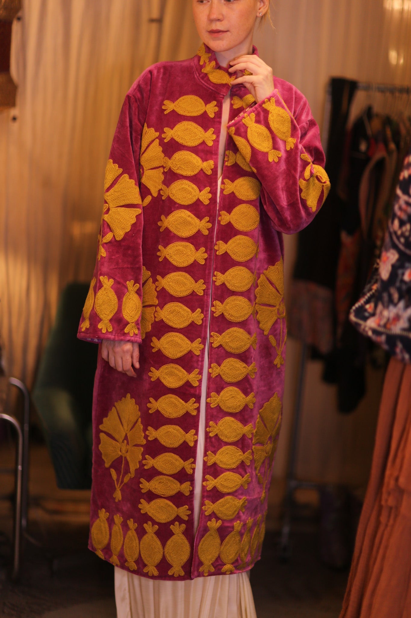 EMBROIDERED VELVET LONG COAT MISCHKA SHWEPAN - BANGKOK TAILOR CLOTHING STORE - HANDMADE CLOTHING