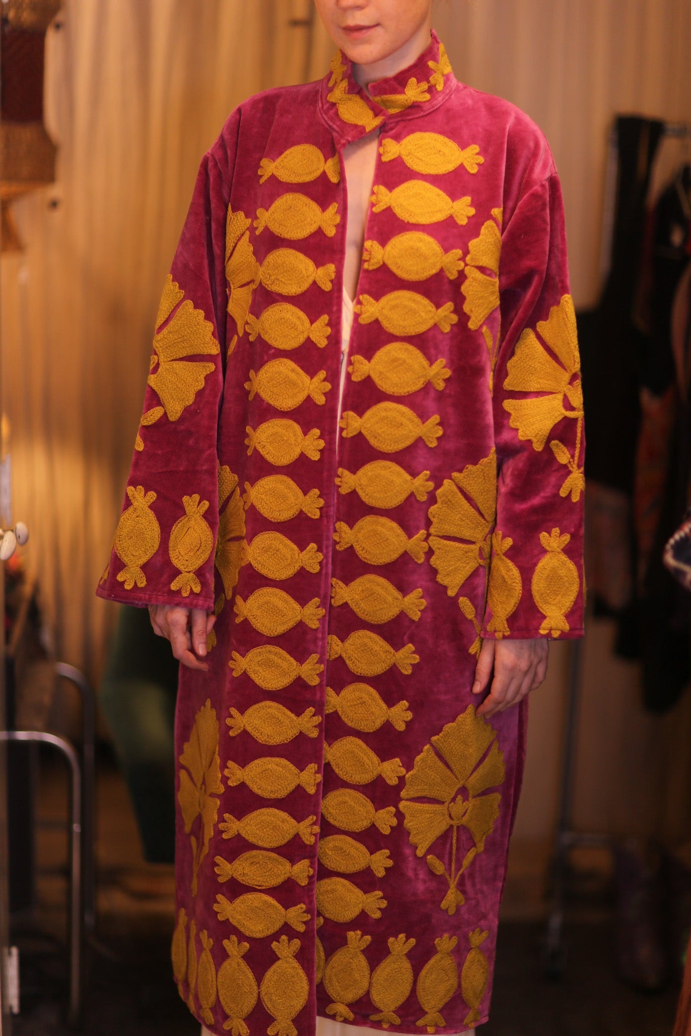 EMBROIDERED VELVET LONG COAT MISCHKA SHWEPAN - BANGKOK TAILOR CLOTHING STORE - HANDMADE CLOTHING