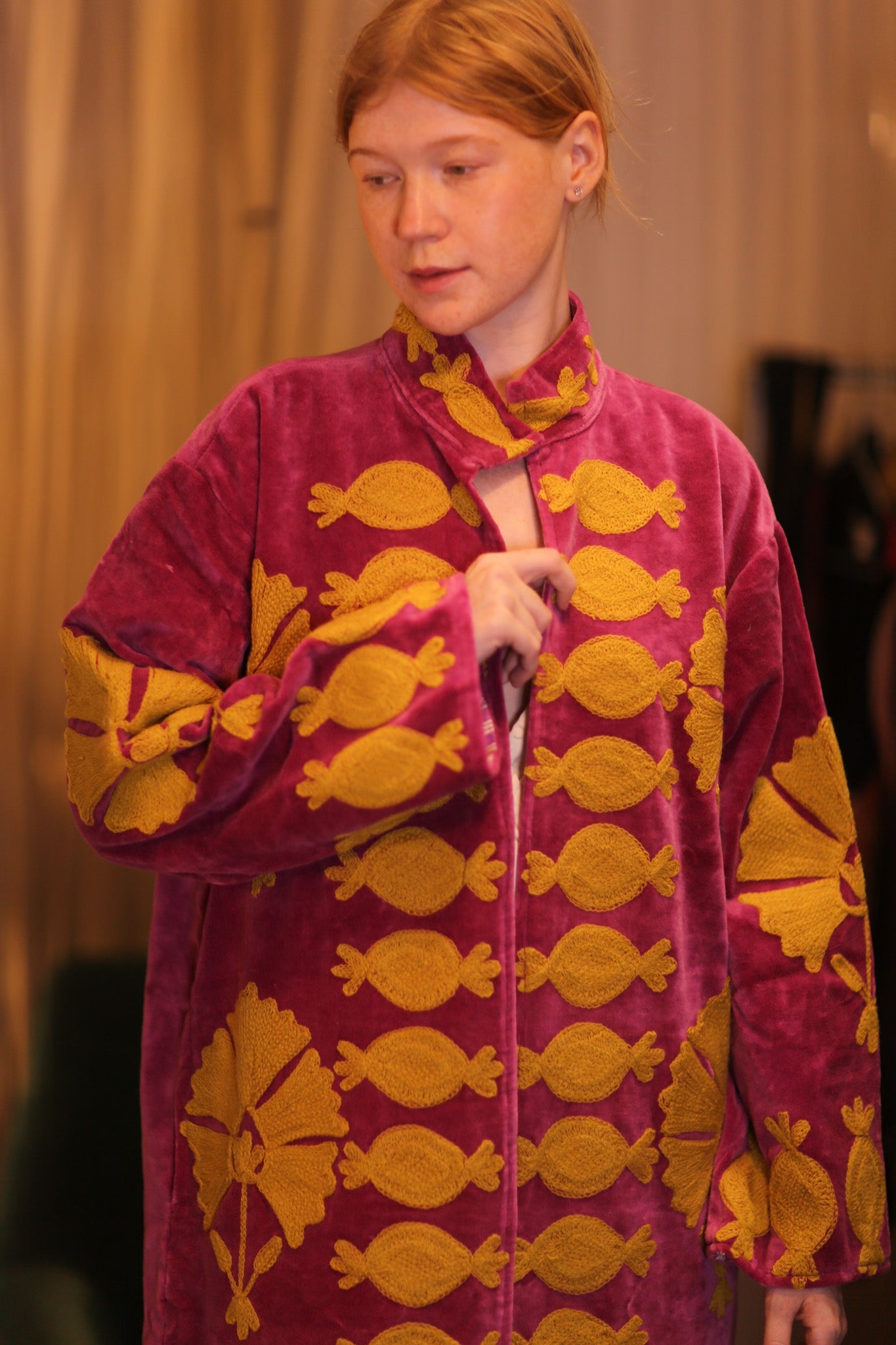 EMBROIDERED VELVET LONG COAT MISCHKA SHWEPAN - BANGKOK TAILOR CLOTHING STORE - HANDMADE CLOTHING