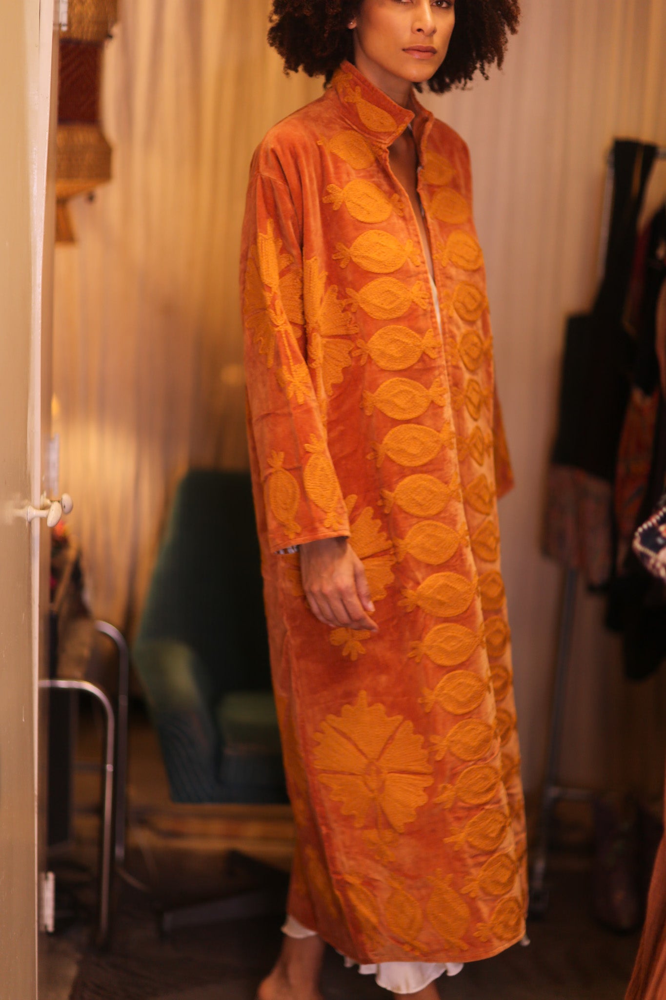 EMBROIDERED VELVET LONG COAT PDIN - BANGKOK TAILOR CLOTHING STORE - HANDMADE CLOTHING