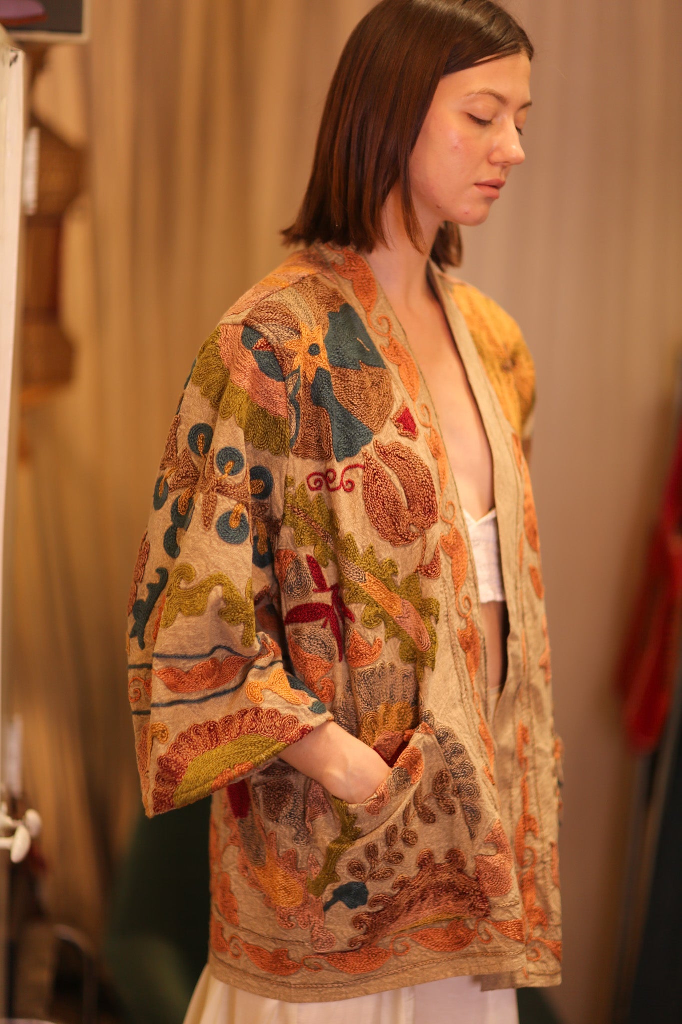 EMBROIDERED VELVET SHORT KIMONO MONTY LULU - BANGKOK TAILOR CLOTHING STORE - HANDMADE CLOTHING