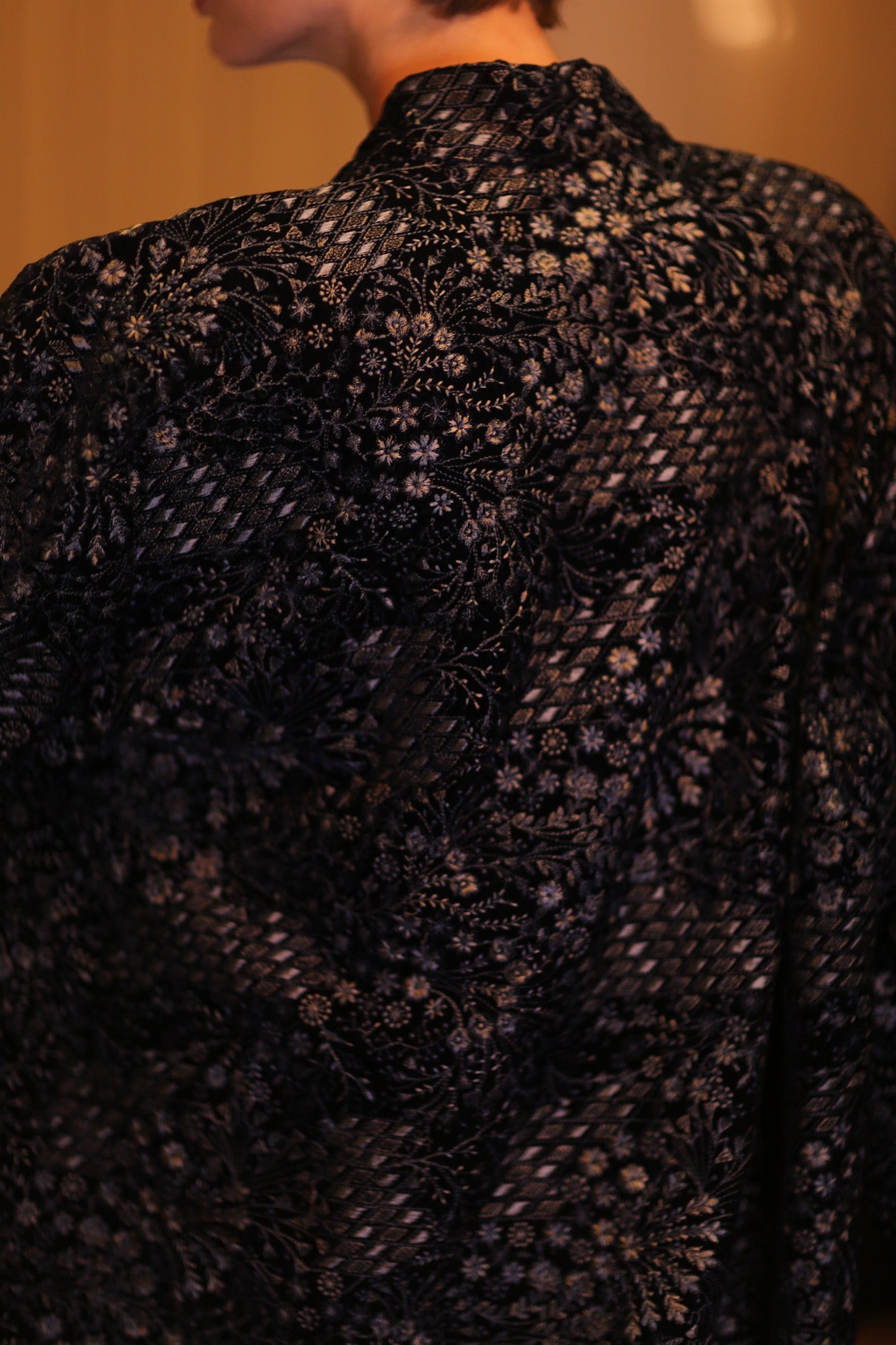 EMBROIDERED VELVET SHORT KIMONO NYSSA - BANGKOK TAILOR CLOTHING STORE - HANDMADE CLOTHING