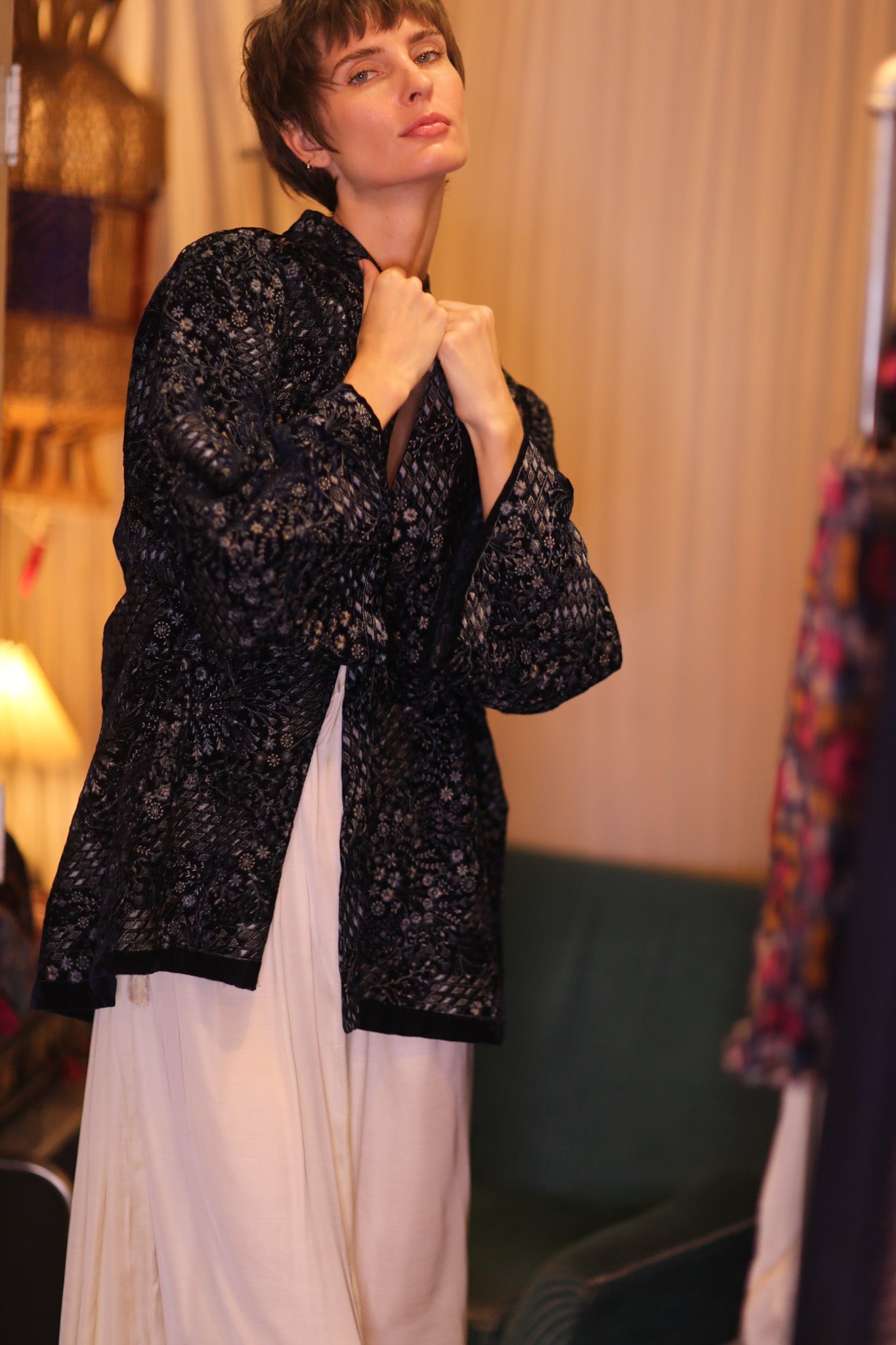 EMBROIDERED VELVET SHORT KIMONO NYSSA - BANGKOK TAILOR CLOTHING STORE - HANDMADE CLOTHING