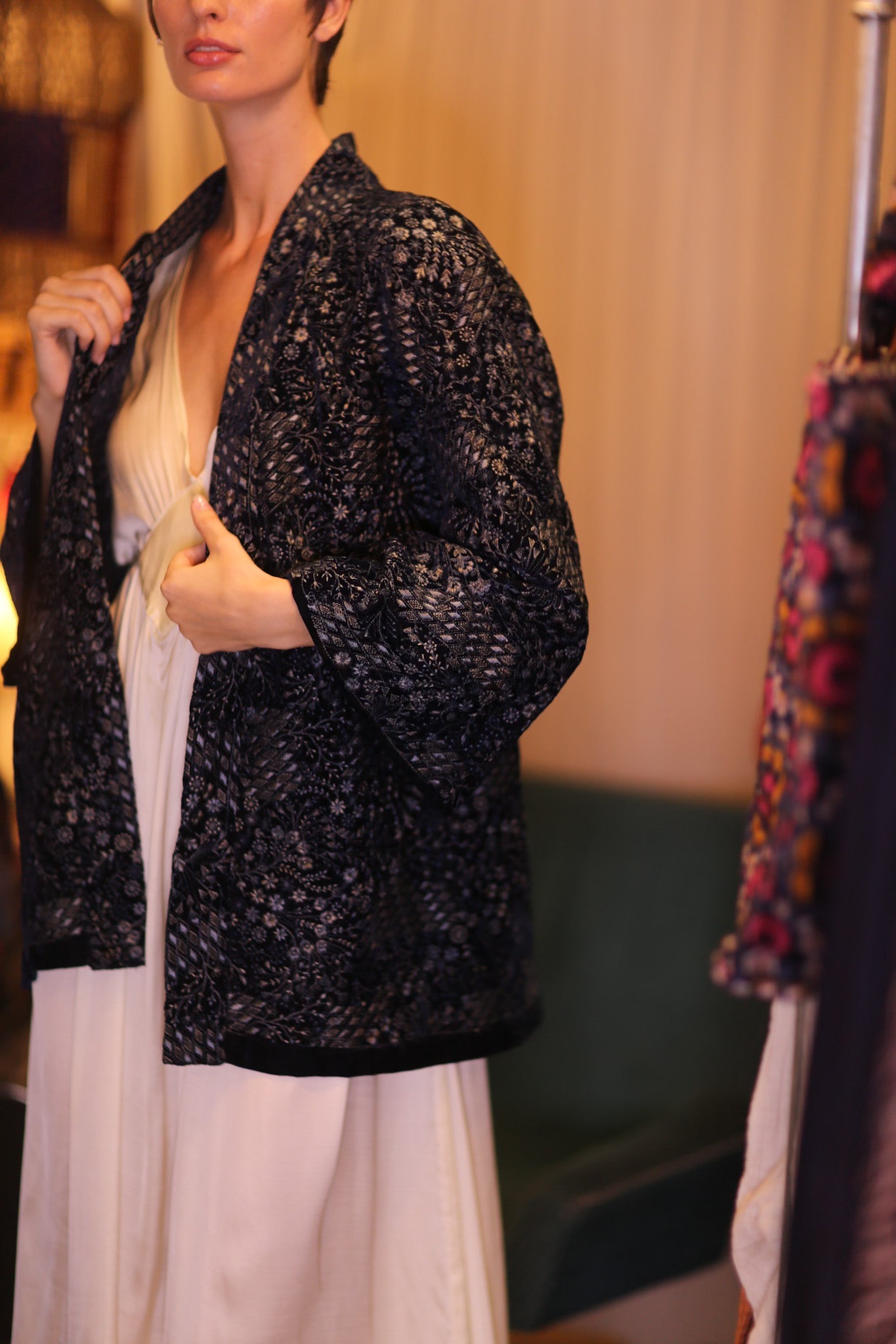 EMBROIDERED VELVET SHORT KIMONO NYSSA - BANGKOK TAILOR CLOTHING STORE - HANDMADE CLOTHING