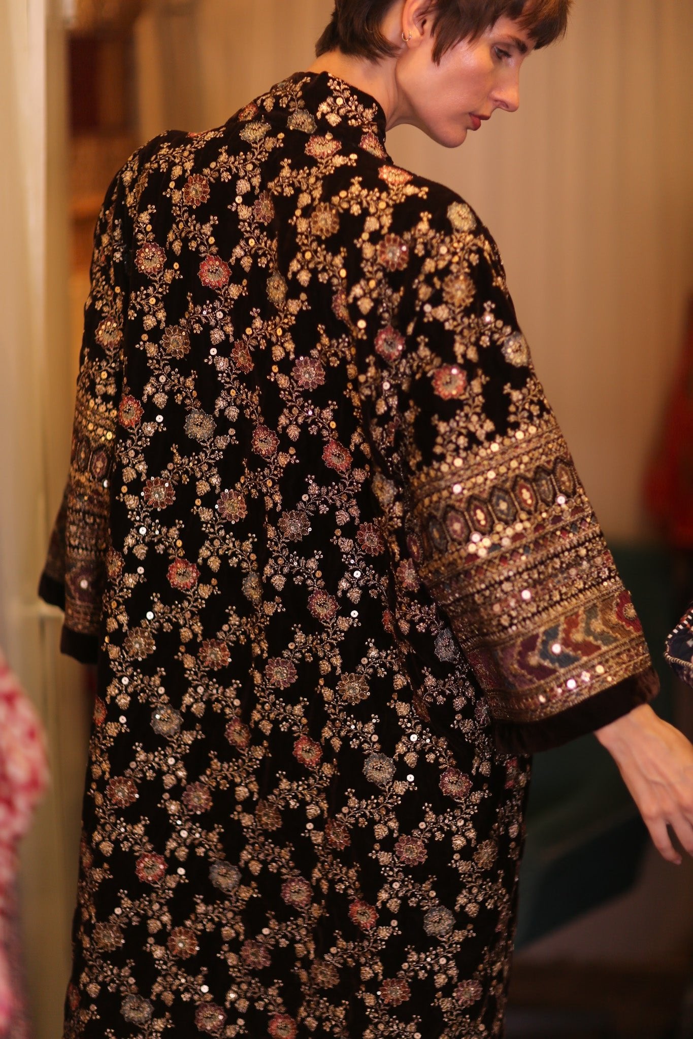 EMBROIDERED VELVET WING KIMONO MELNU - BANGKOK TAILOR CLOTHING STORE - HANDMADE CLOTHING