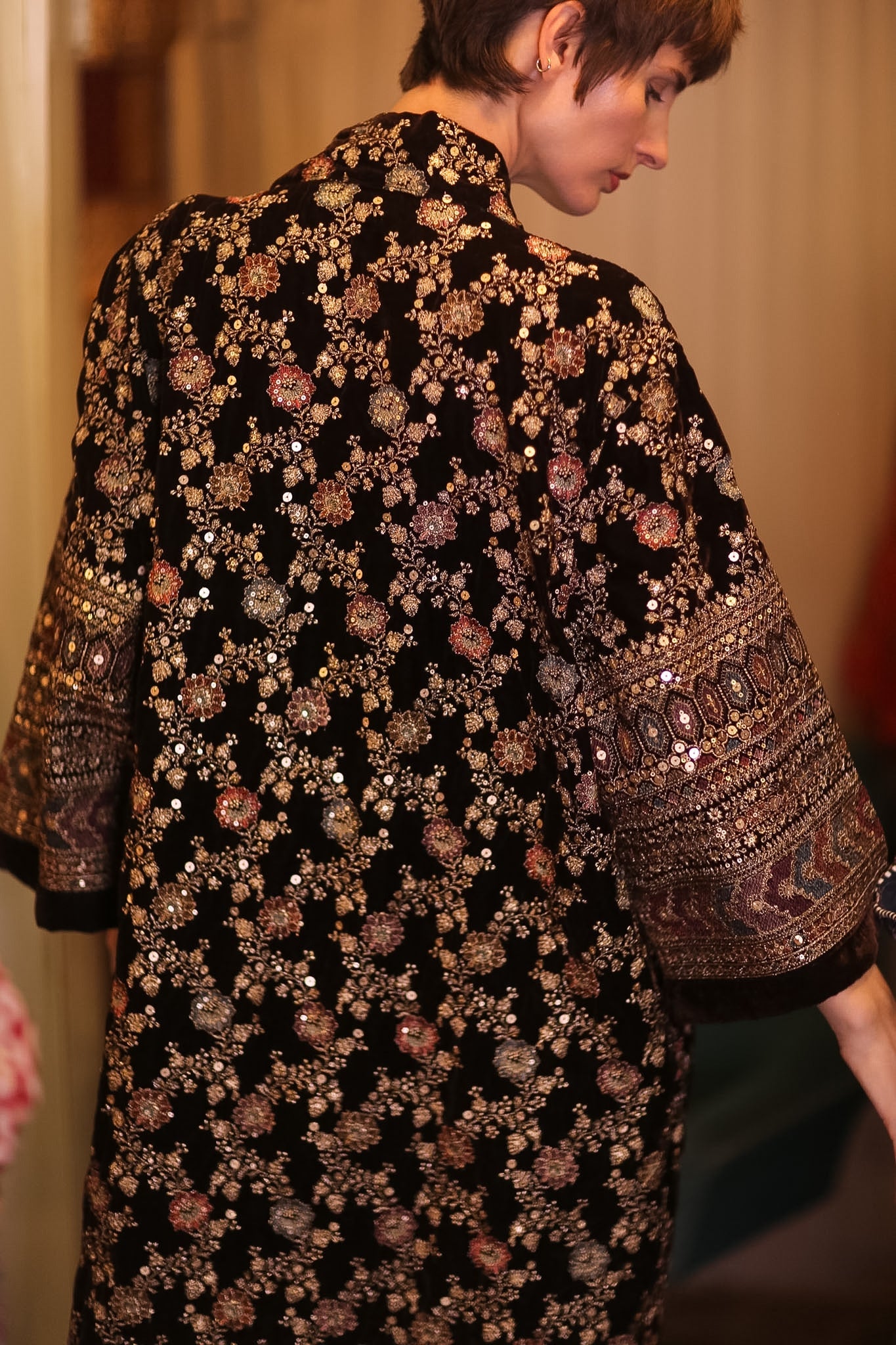 EMBROIDERED VELVET WING KIMONO MELNU - BANGKOK TAILOR CLOTHING STORE - HANDMADE CLOTHING