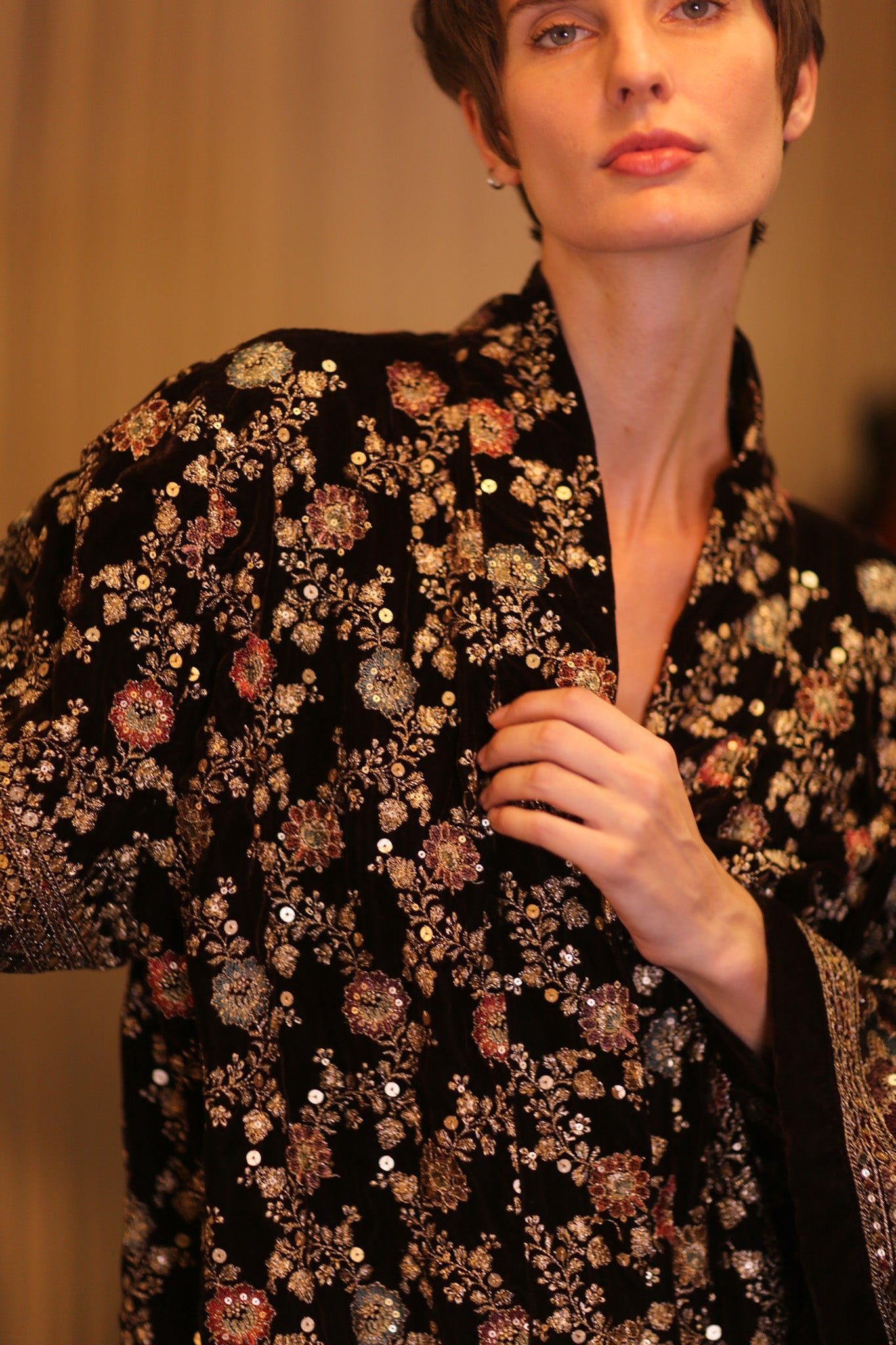EMBROIDERED VELVET WING KIMONO MELNU - BANGKOK TAILOR CLOTHING STORE - HANDMADE CLOTHING