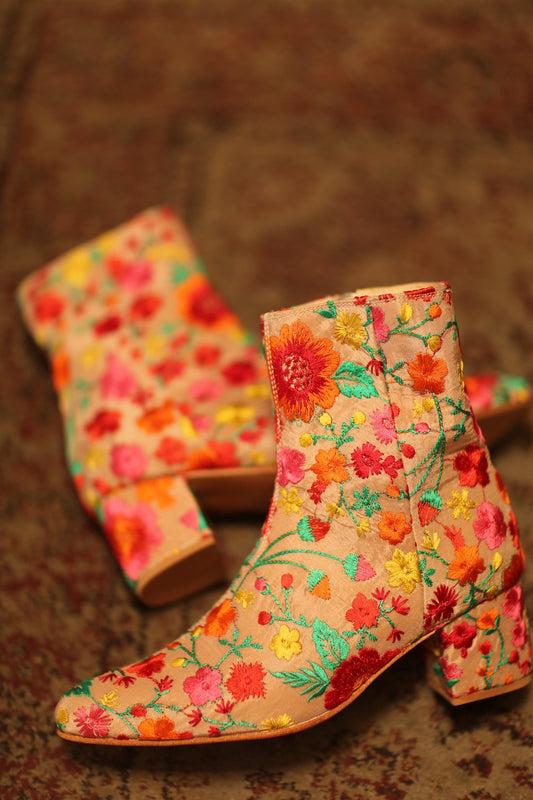 FLOWER EMBROIDERED SILK BOOTS NIKIO - BANGKOK TAILOR CLOTHING STORE - HANDMADE CLOTHING