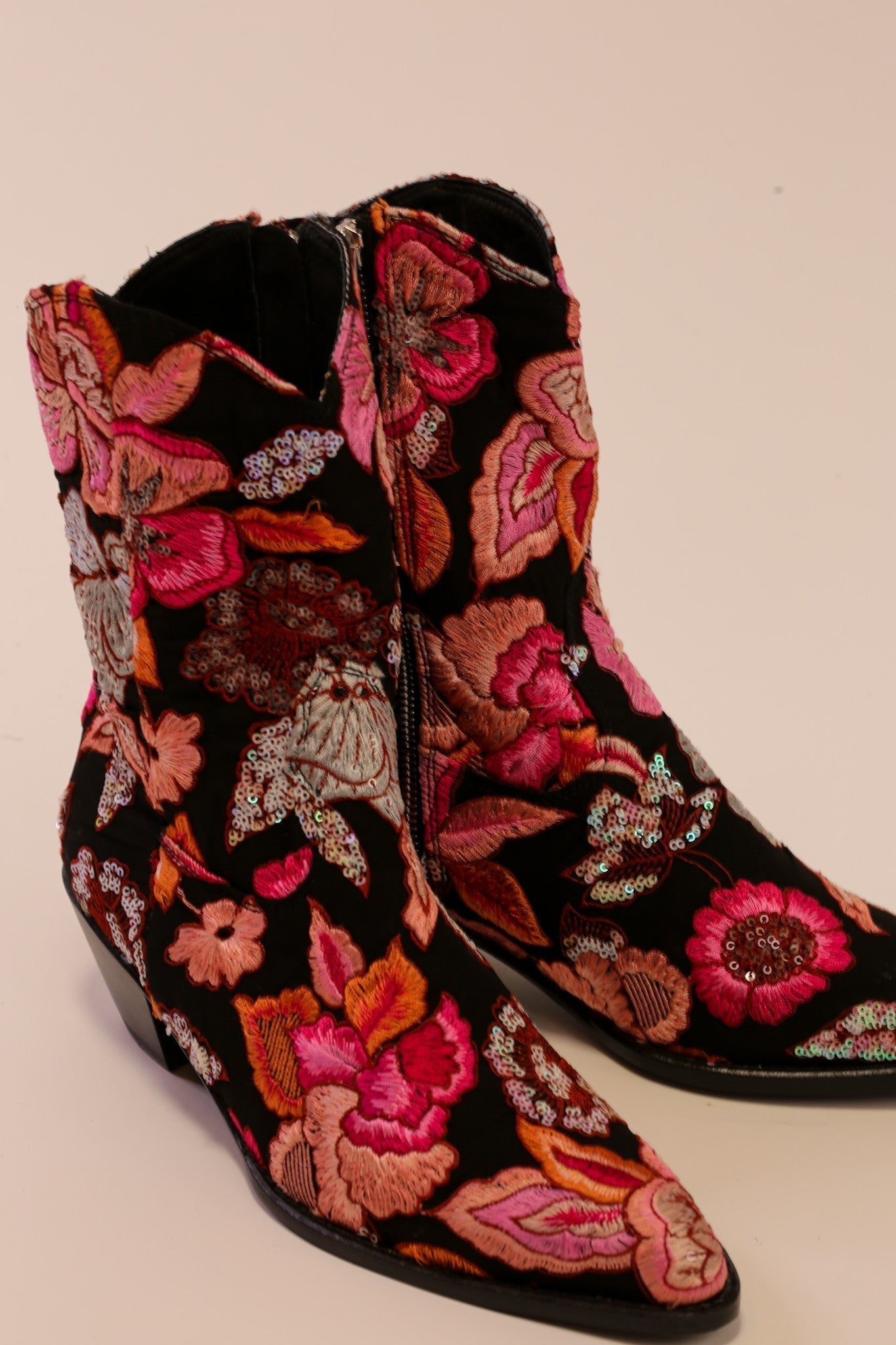 FLOWER SEQUIN EMBROIDERED BOOTS LISA - BANGKOK TAILOR CLOTHING STORE - HANDMADE CLOTHING