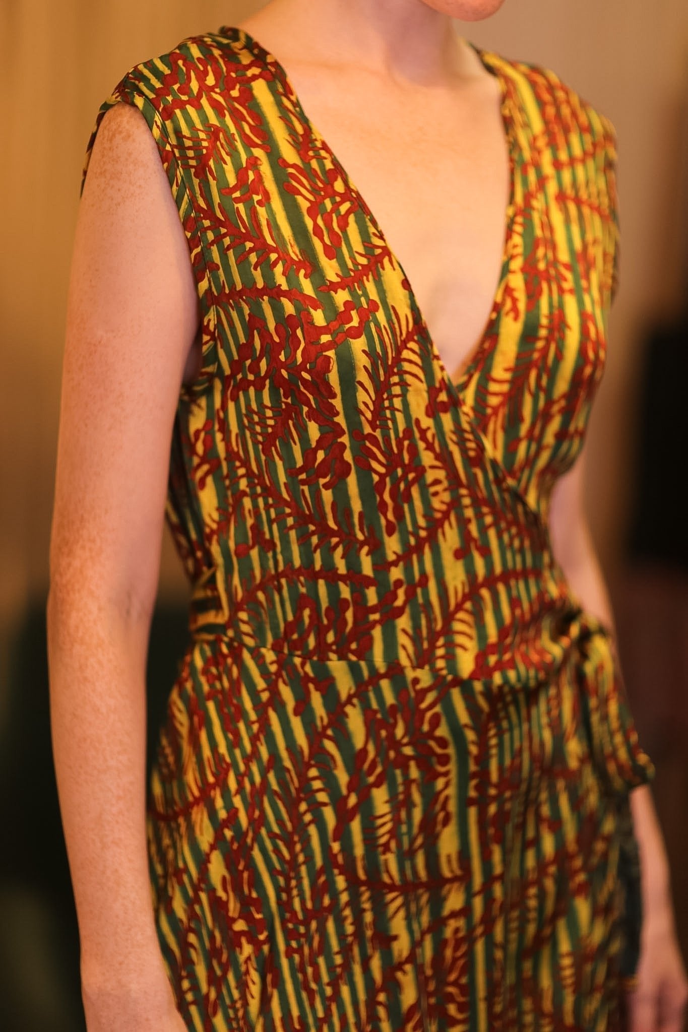 GABRIELE SILK DRESS BAMREST - BANGKOK TAILOR CLOTHING STORE - HANDMADE CLOTHING
