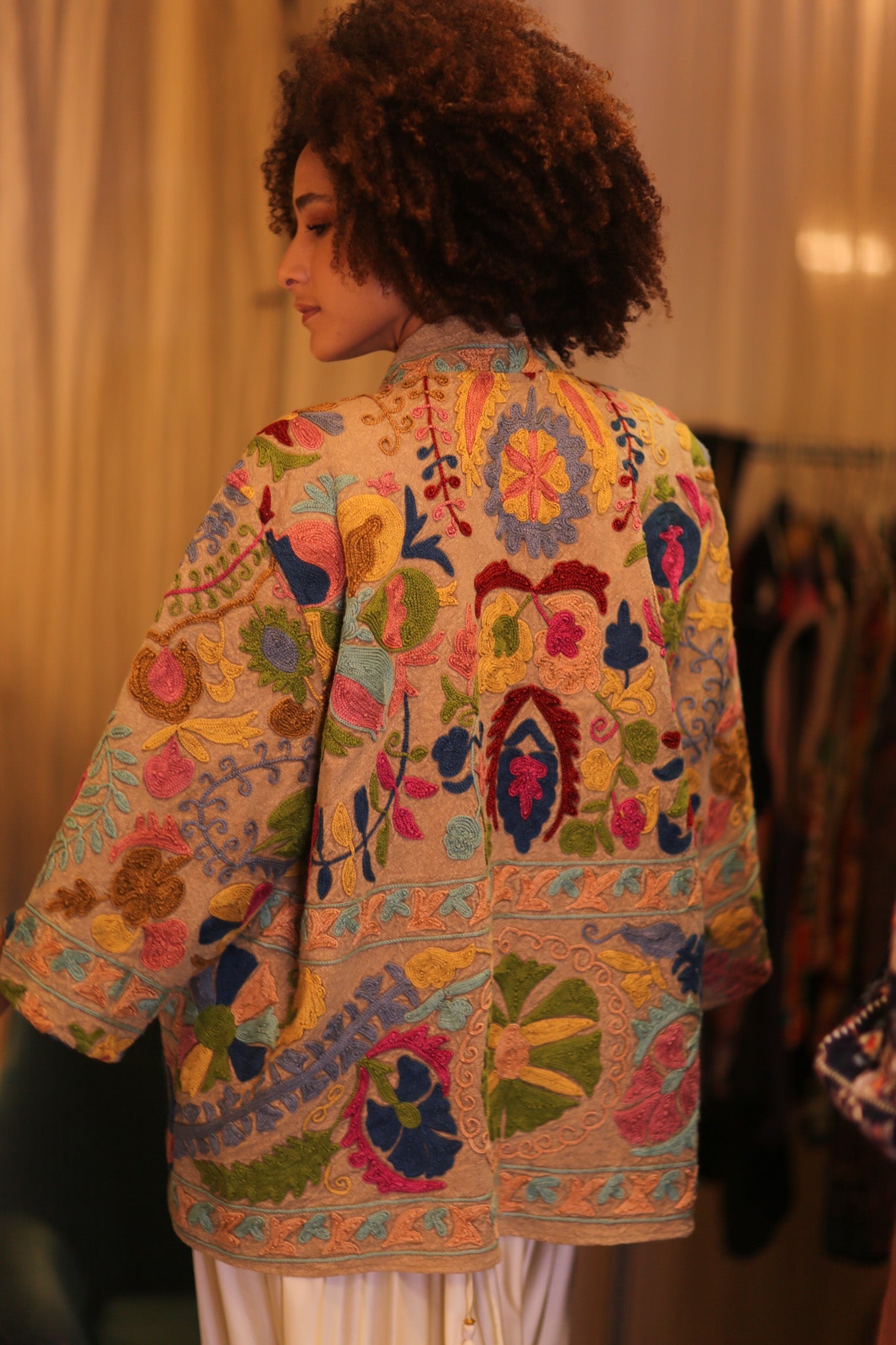 GINEVRA EMBROIDERED SUZANI KIMONO ENCANTO - BANGKOK TAILOR CLOTHING STORE - HANDMADE CLOTHING