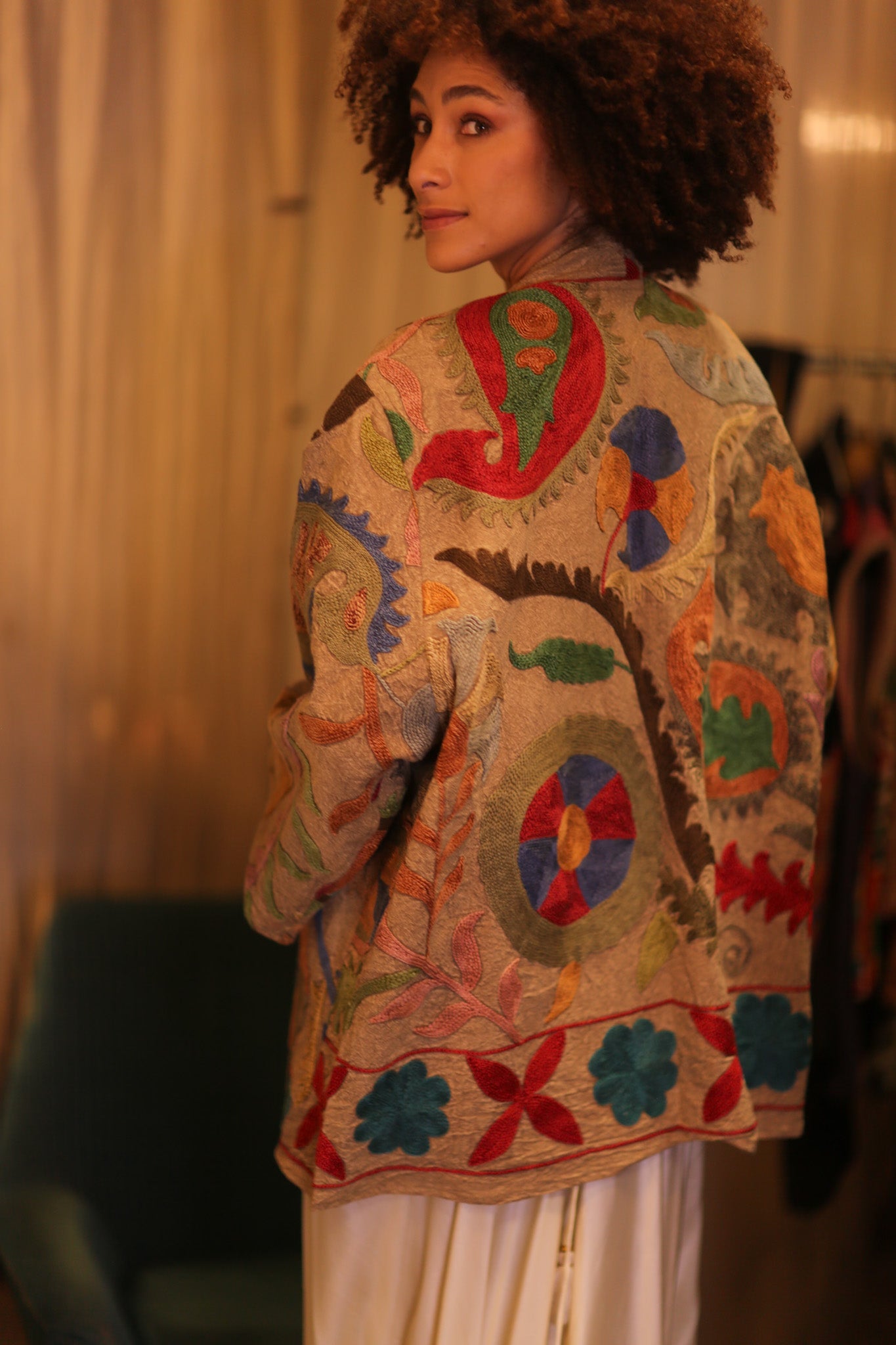 GINEVRA EMBROIDERED SUZANI KIMONO IXORA - BANGKOK TAILOR CLOTHING STORE - HANDMADE CLOTHING