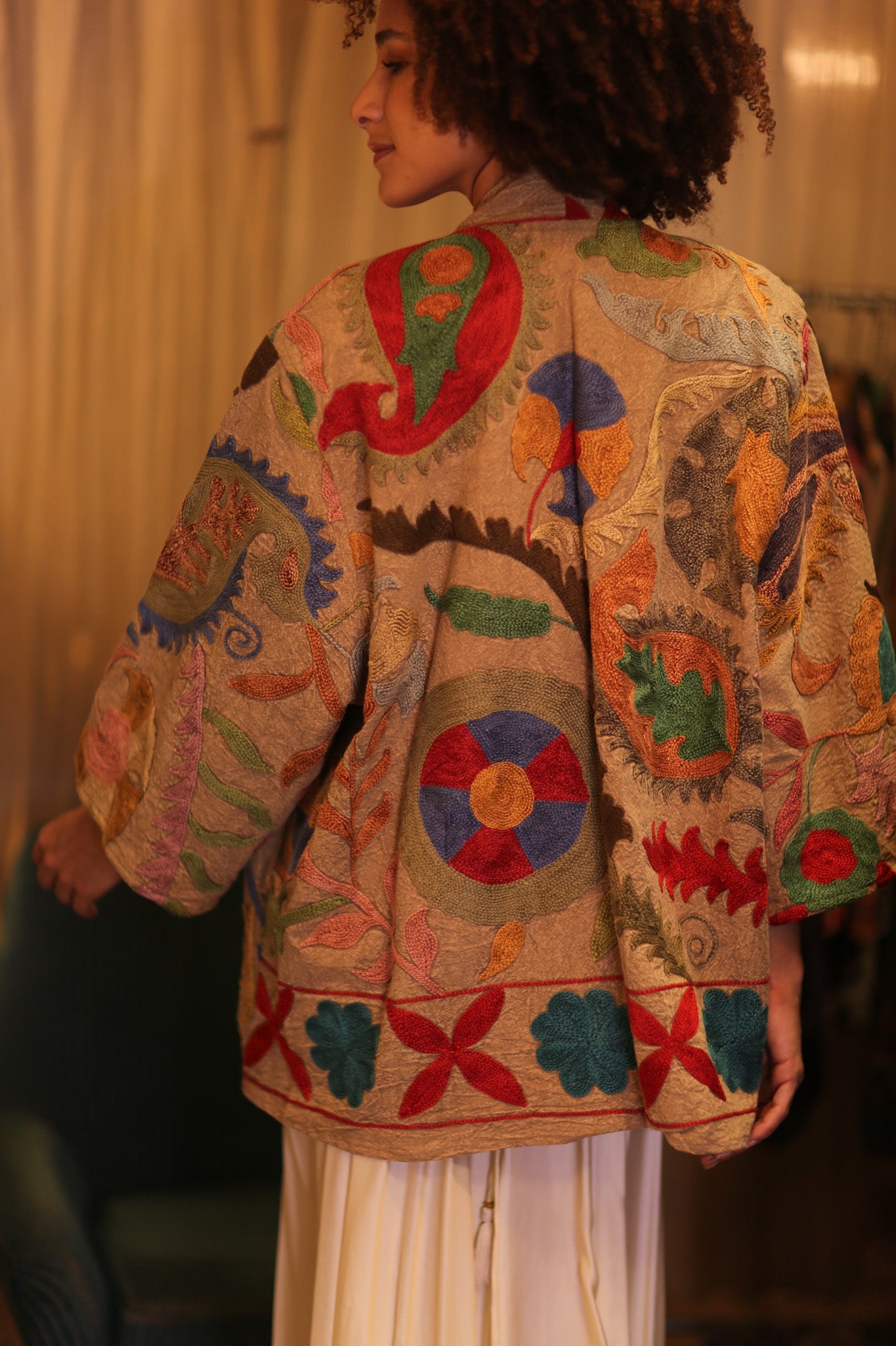 GINEVRA EMBROIDERED SUZANI KIMONO IXORA - BANGKOK TAILOR CLOTHING STORE - HANDMADE CLOTHING