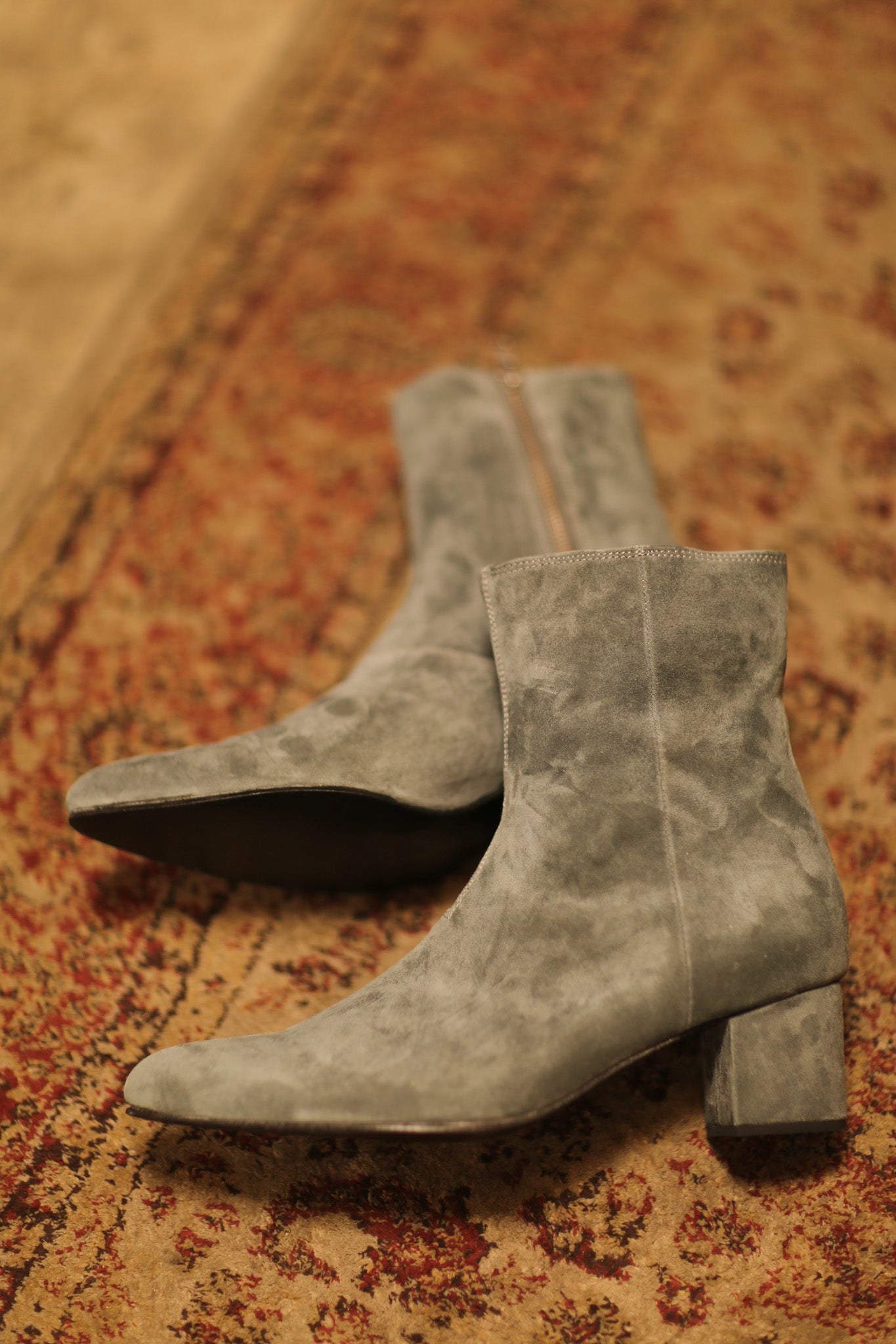 GREY SUEDE BOOTS - BANGKOK TAILOR CLOTHING STORE - HANDMADE CLOTHING