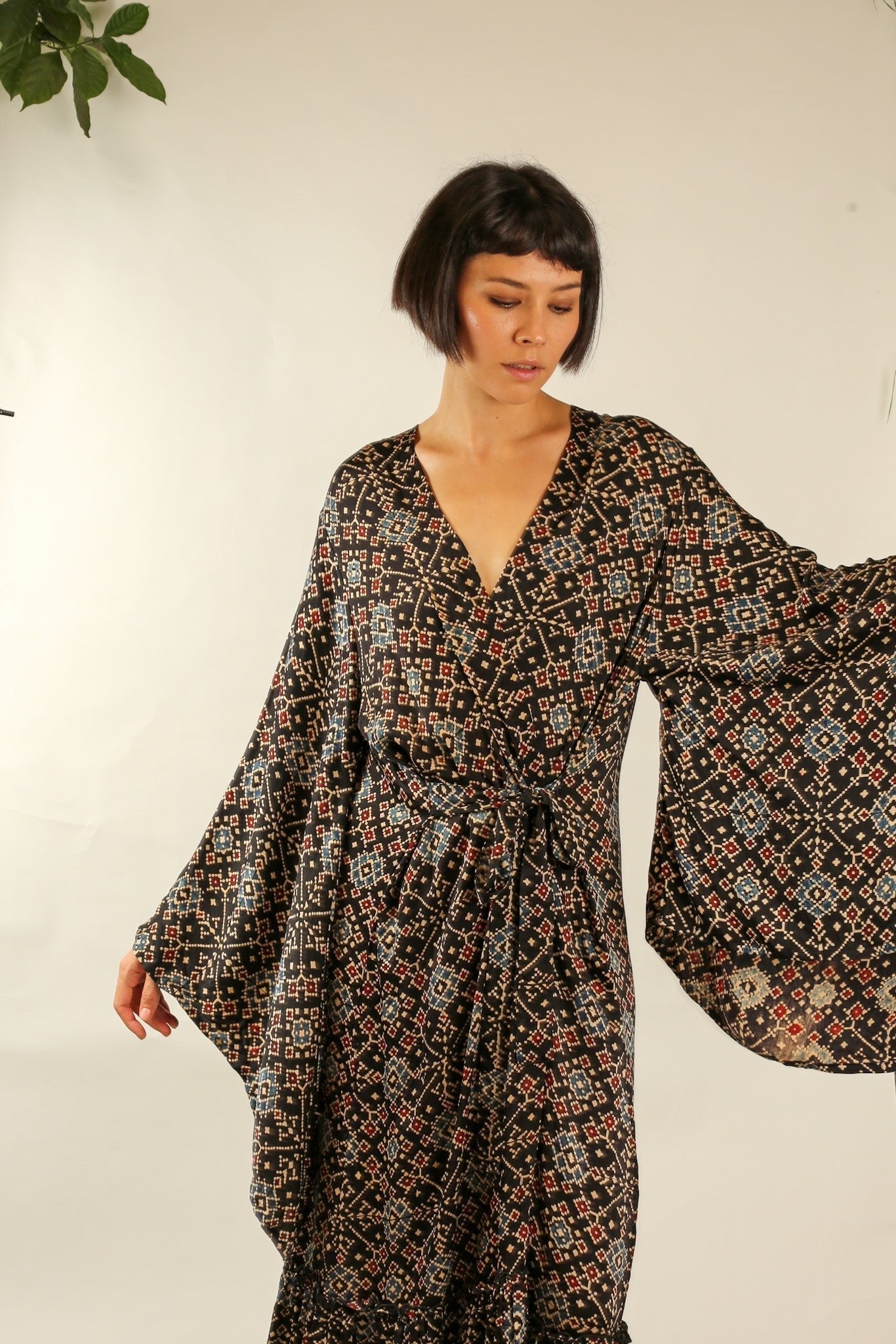 HAND BLOCK SILK XL KIMONO BINA - BANGKOK TAILOR CLOTHING STORE - HANDMADE CLOTHING