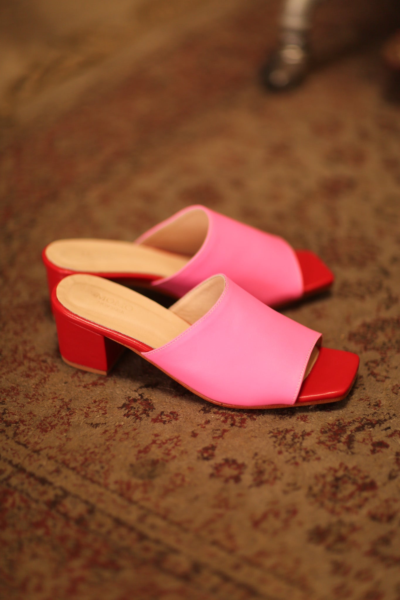 HANDCRAFTED LEATHER MULES LORIN PINK RED - BANGKOK TAILOR CLOTHING STORE - HANDMADE CLOTHING
