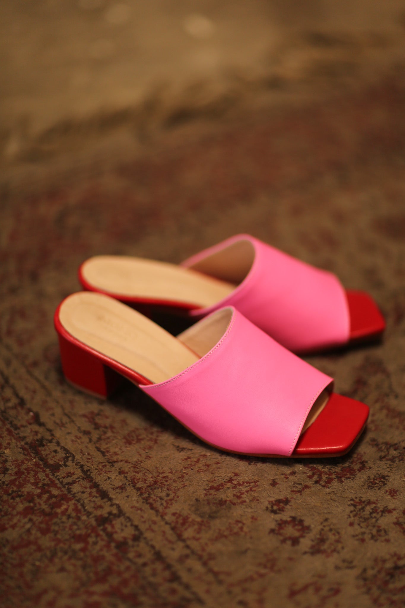 HANDCRAFTED LEATHER MULES LORIN PINK RED - BANGKOK TAILOR CLOTHING STORE - HANDMADE CLOTHING