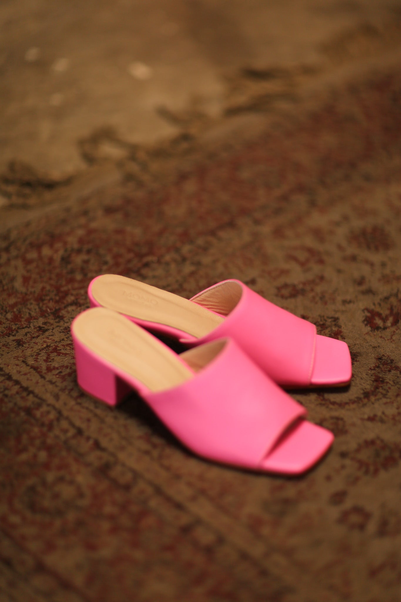HANDCRAFTED LEATHER MULES LORIN PINK RED - BANGKOK TAILOR CLOTHING STORE - HANDMADE CLOTHING