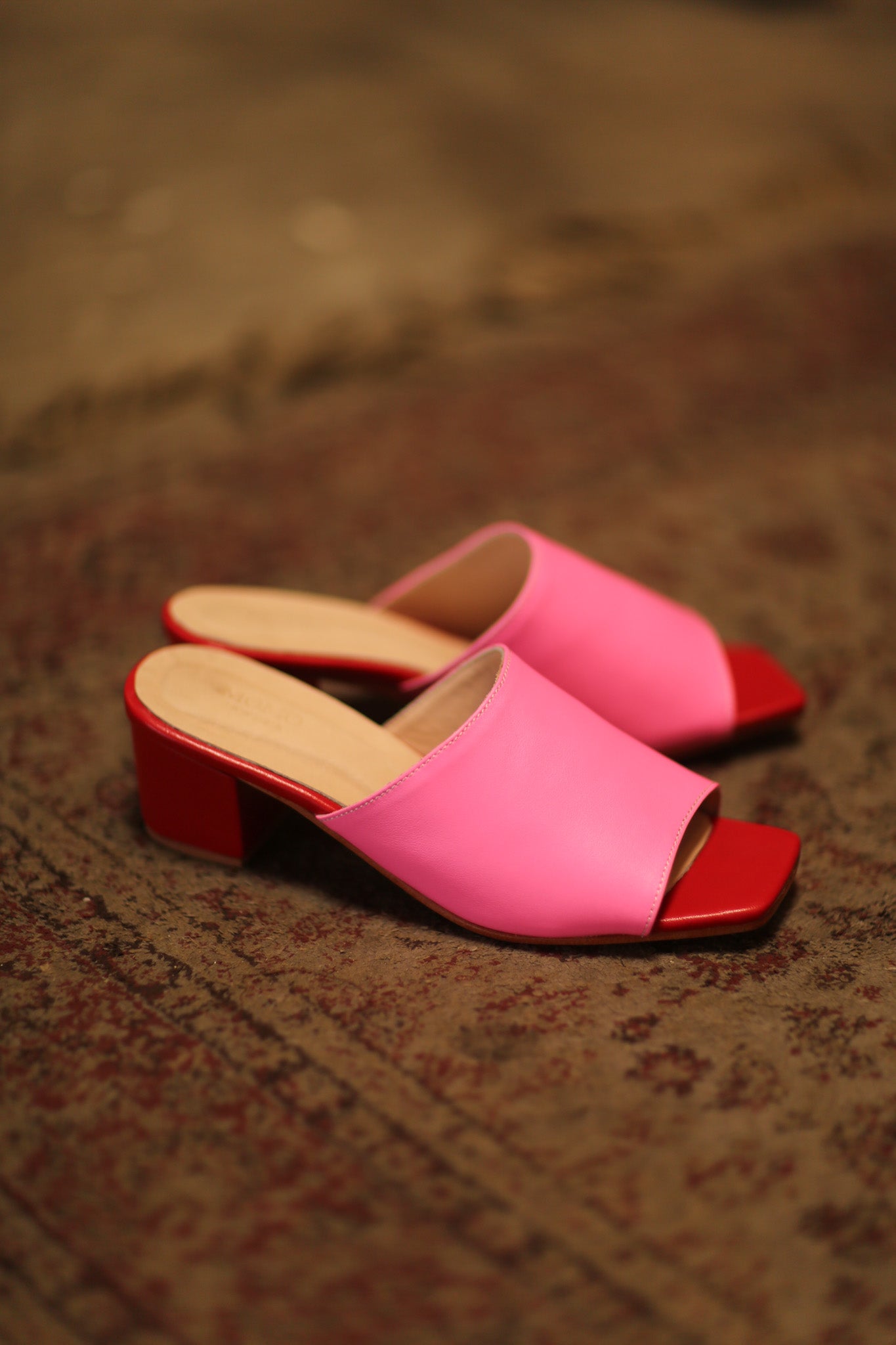HANDCRAFTED LEATHER MULES LORIN PINK RED - BANGKOK TAILOR CLOTHING STORE - HANDMADE CLOTHING