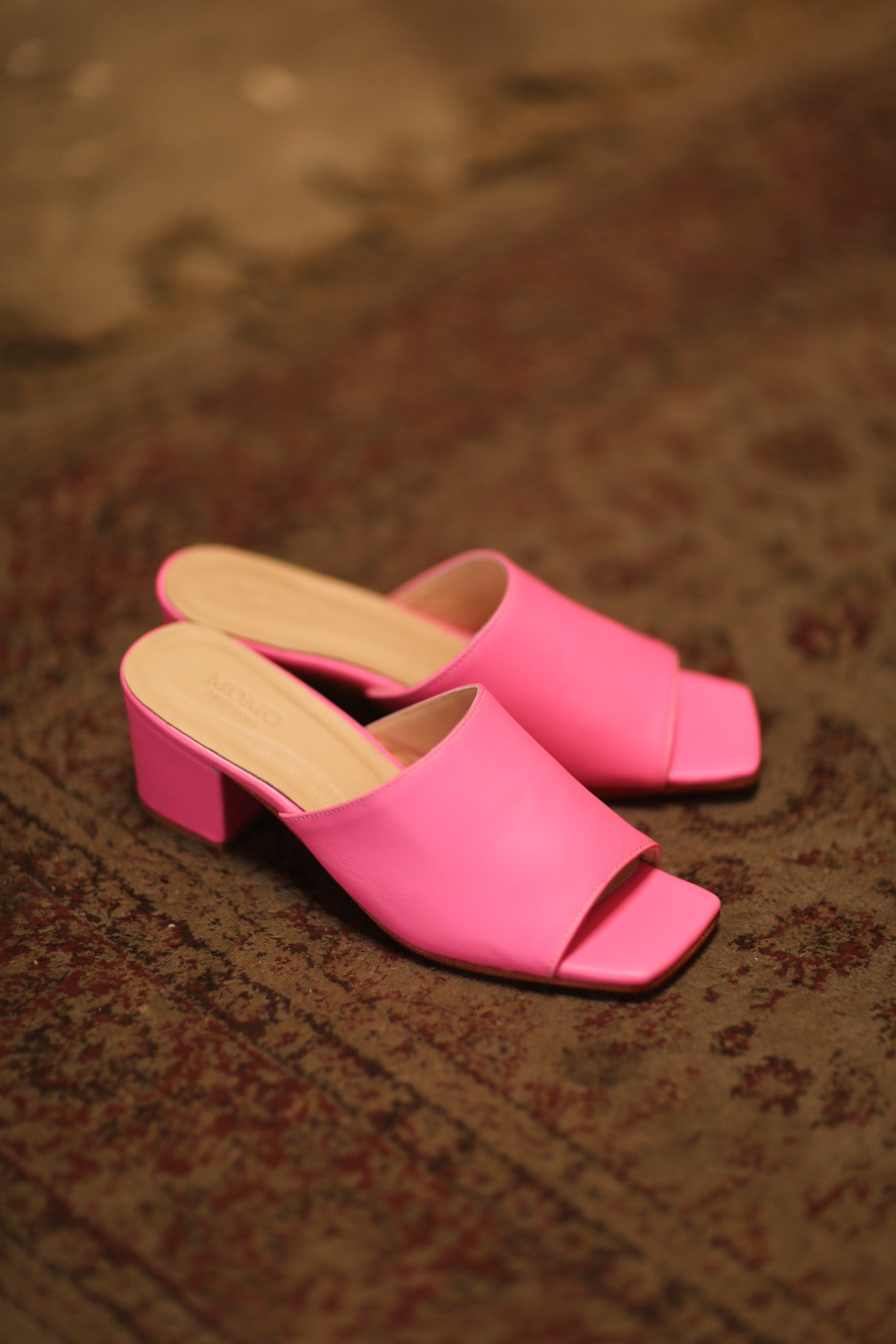 HANDCRAFTED LEATHER MULES LORIN PINK RED - BANGKOK TAILOR CLOTHING STORE - HANDMADE CLOTHING