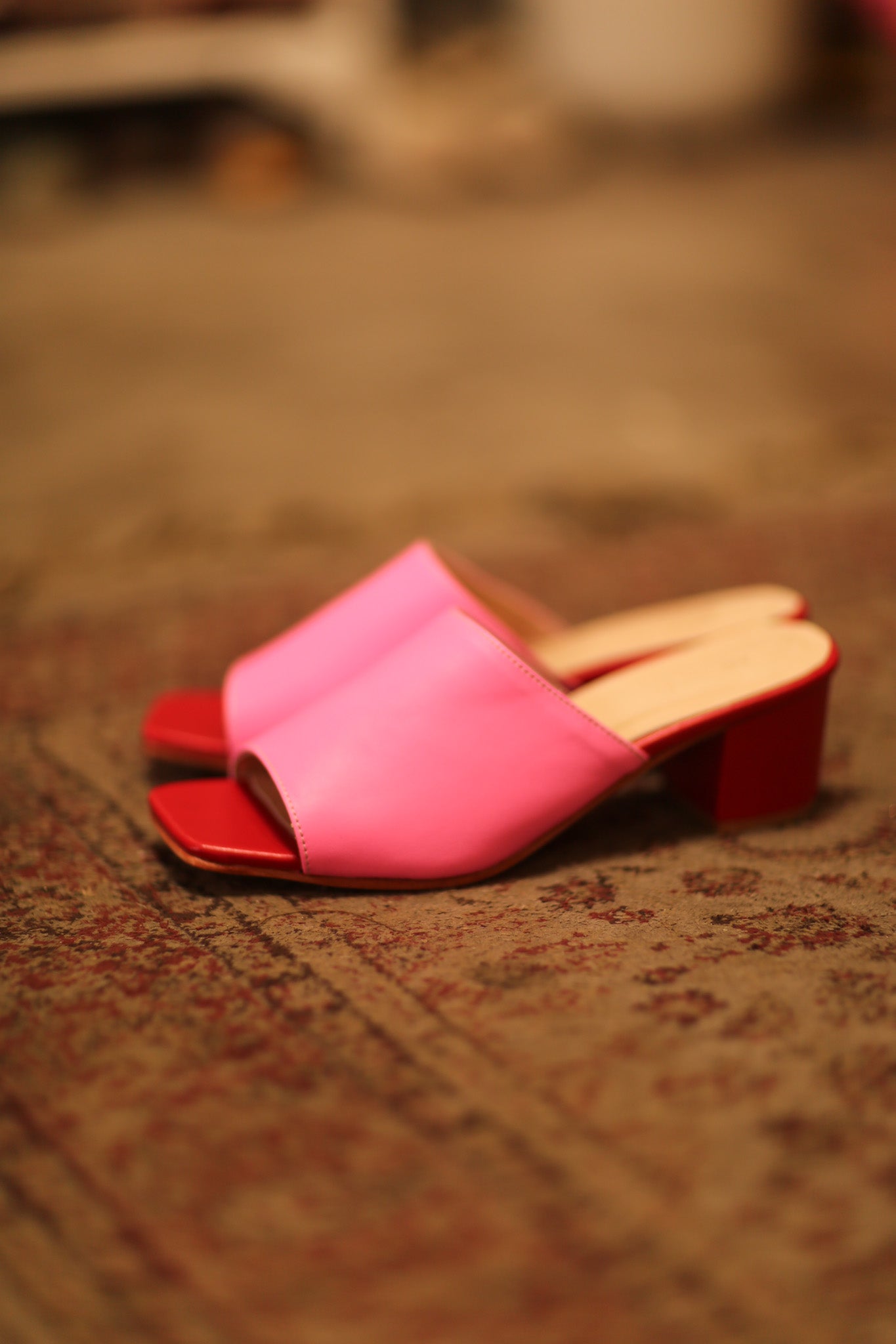 HANDCRAFTED LEATHER MULES LORIN PINK RED - BANGKOK TAILOR CLOTHING STORE - HANDMADE CLOTHING