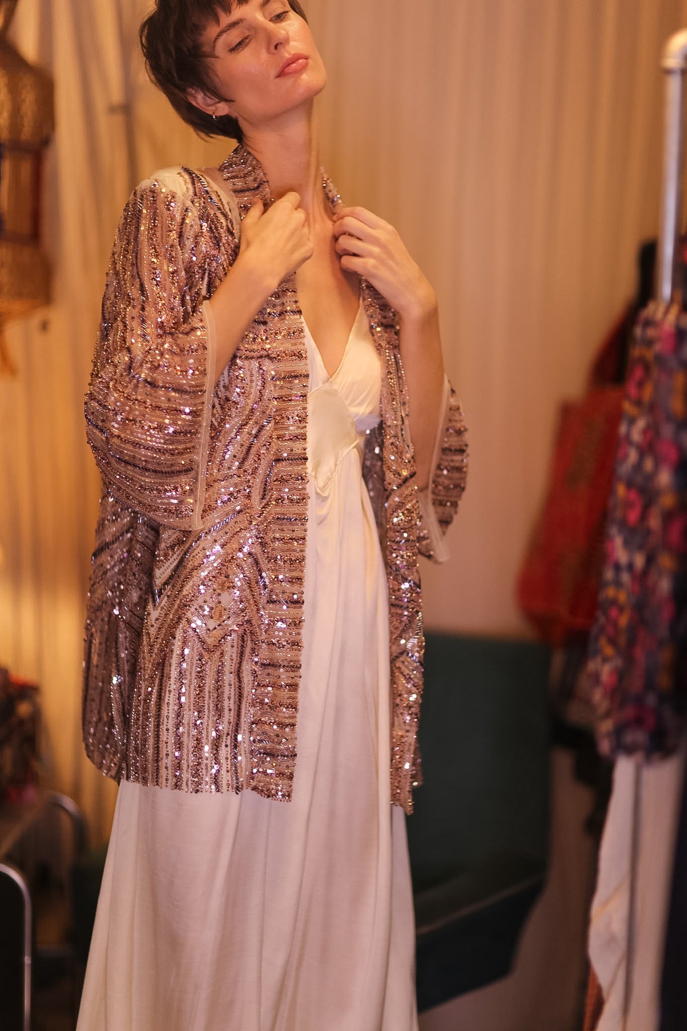 HEAVY SEQUIN EMBROIDERED SILK SHORT KIMONO WHITE FAIRY - BANGKOK TAILOR CLOTHING STORE - HANDMADE CLOTHING