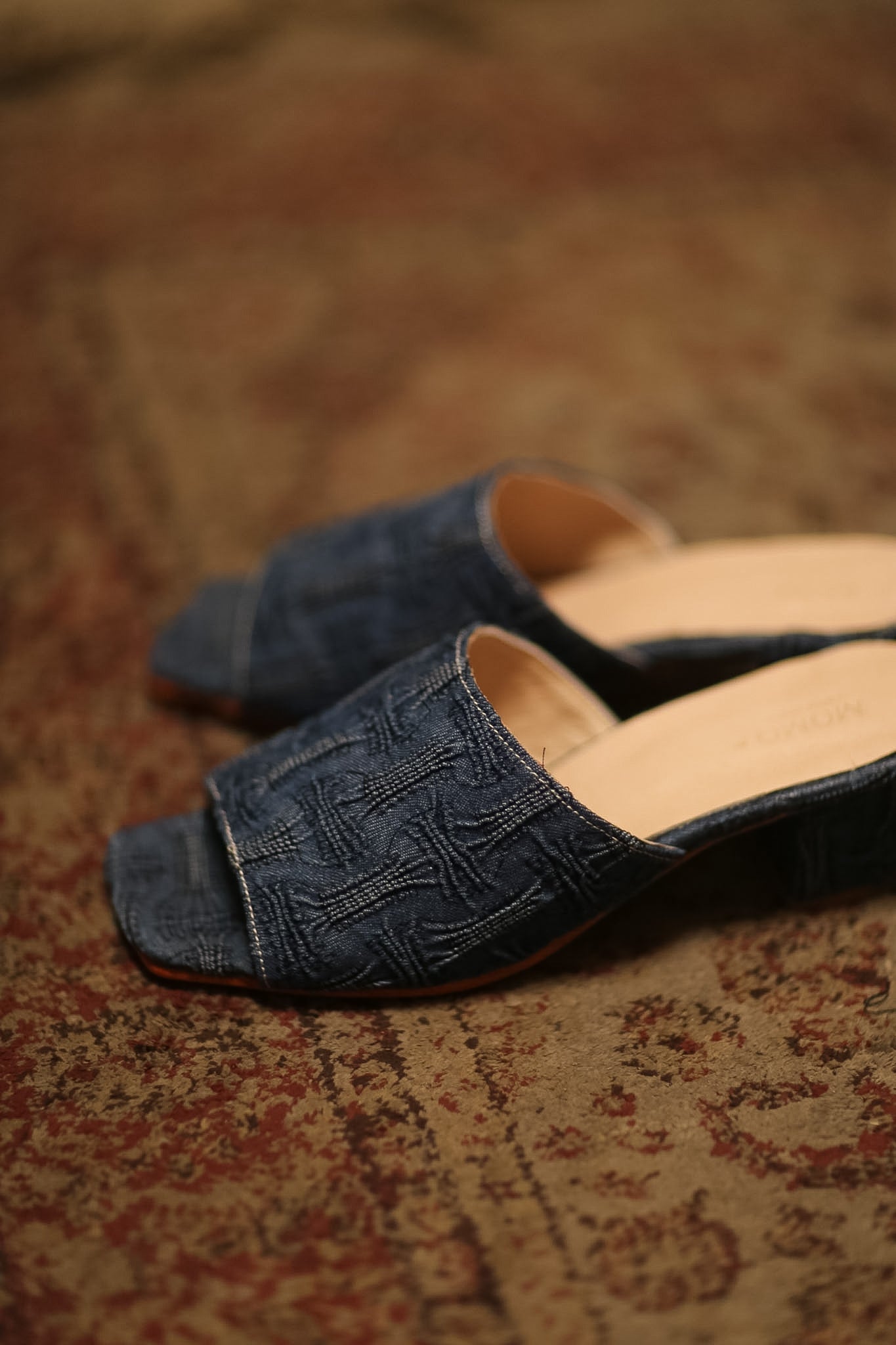 HEELED DENIM MULES JANBU - BANGKOK TAILOR CLOTHING STORE - HANDMADE CLOTHING