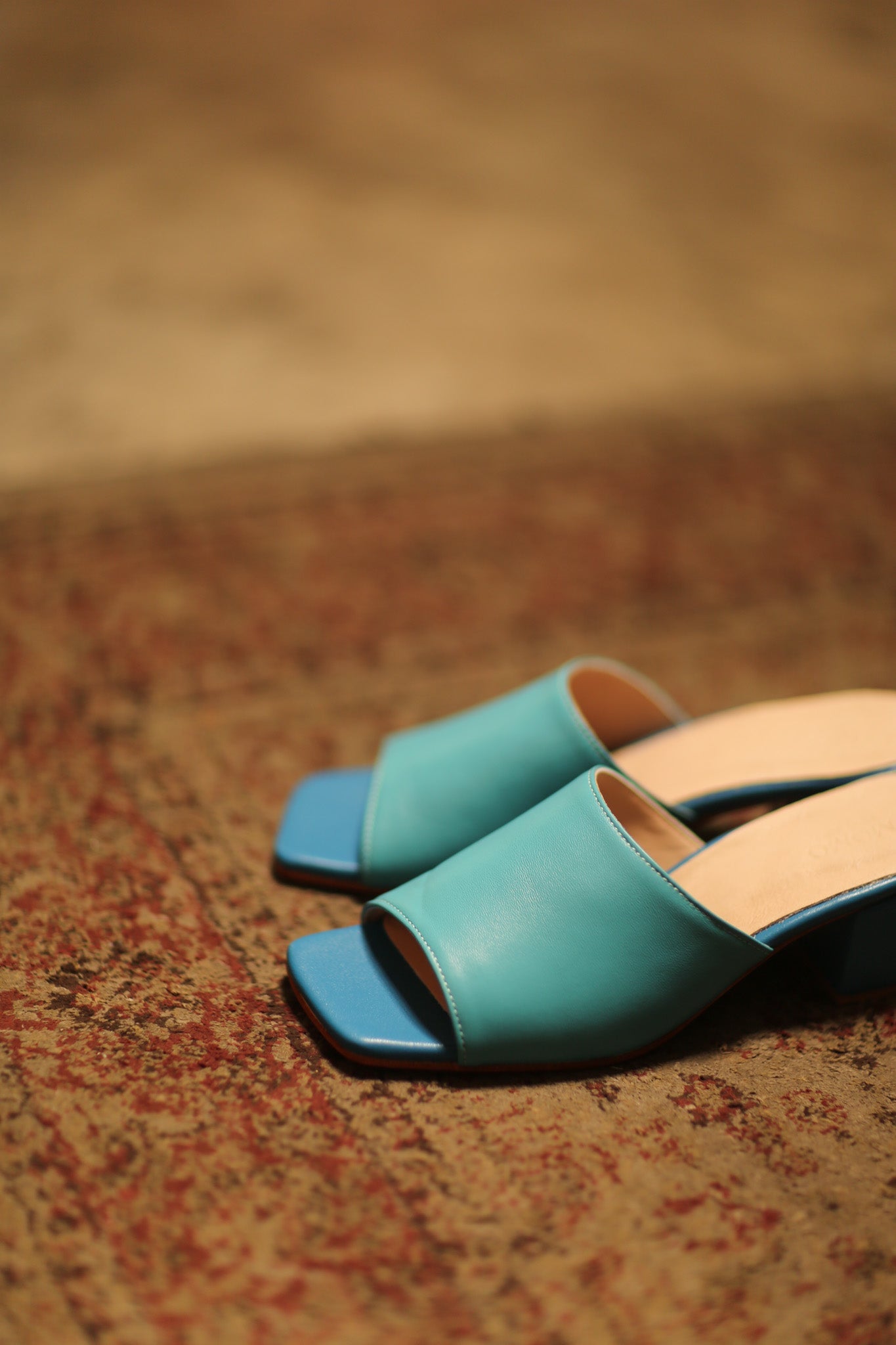 HEELED LEATHER MULES TURQUOISE AQUA BLUE - BANGKOK TAILOR CLOTHING STORE - HANDMADE CLOTHING