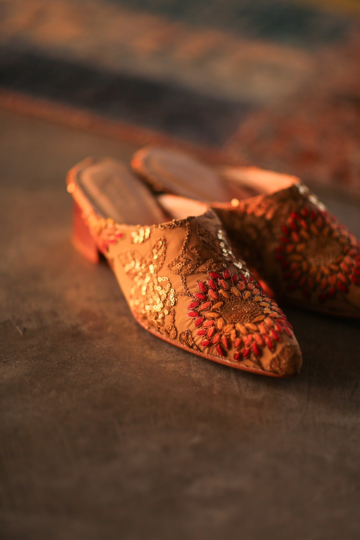 HEELED MULES SILK EMBROIDERED QUINA - BANGKOK TAILOR CLOTHING STORE - HANDMADE CLOTHING