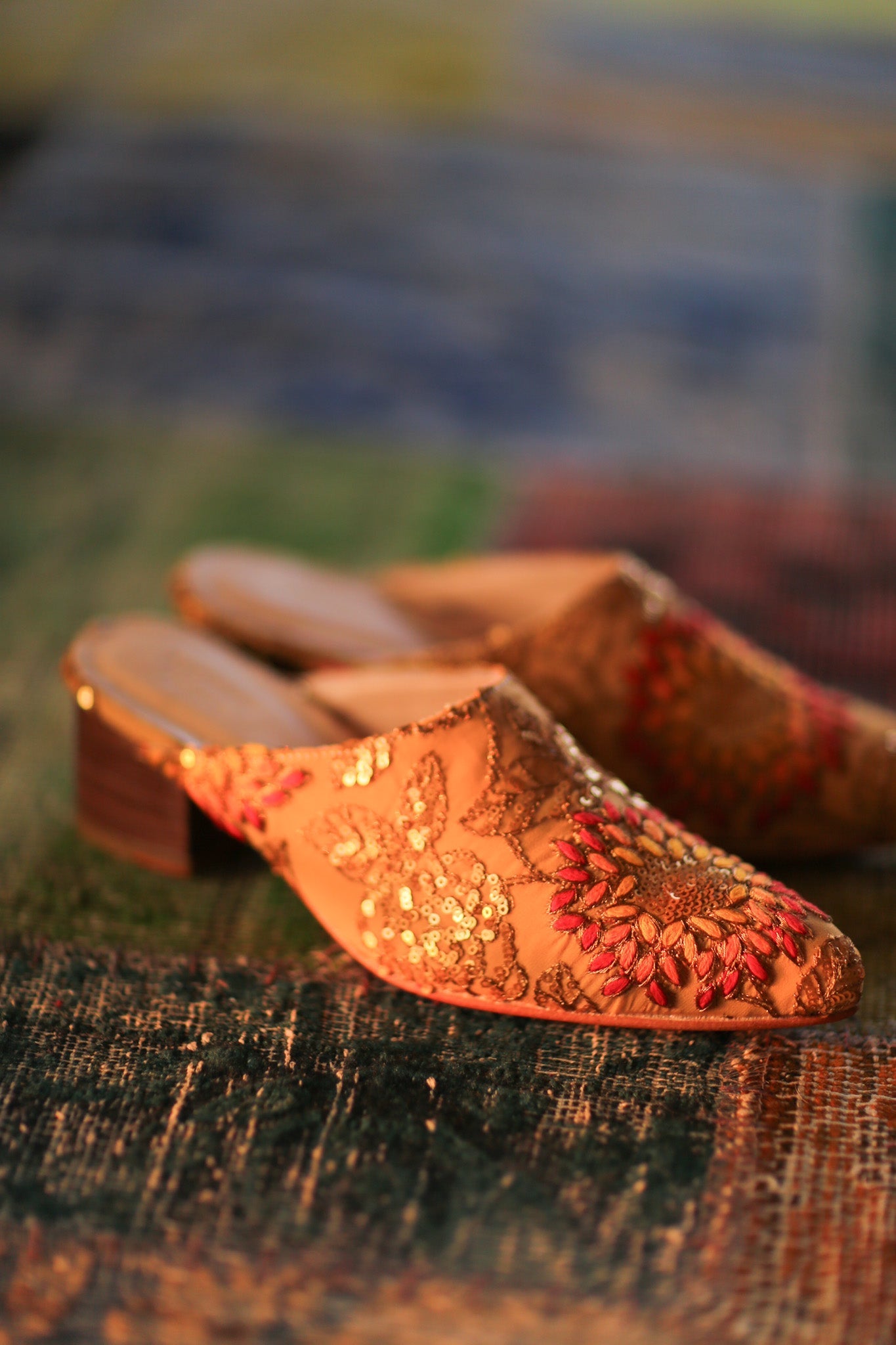 HEELED MULES SILK EMBROIDERED QUINA - BANGKOK TAILOR CLOTHING STORE - HANDMADE CLOTHING