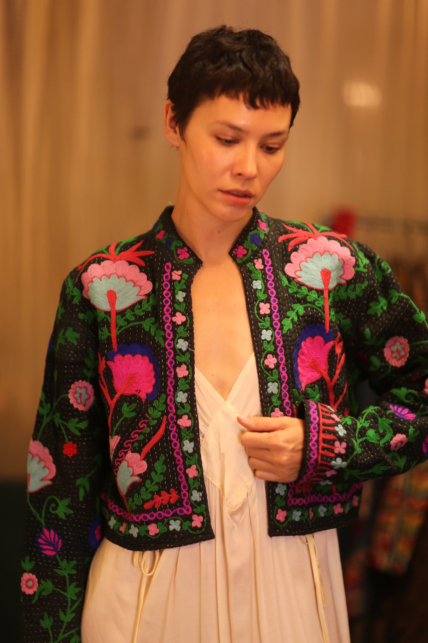 INGRID EMBROIDERED SHORT JACKET PANNWE - BANGKOK TAILOR CLOTHING STORE - HANDMADE CLOTHING